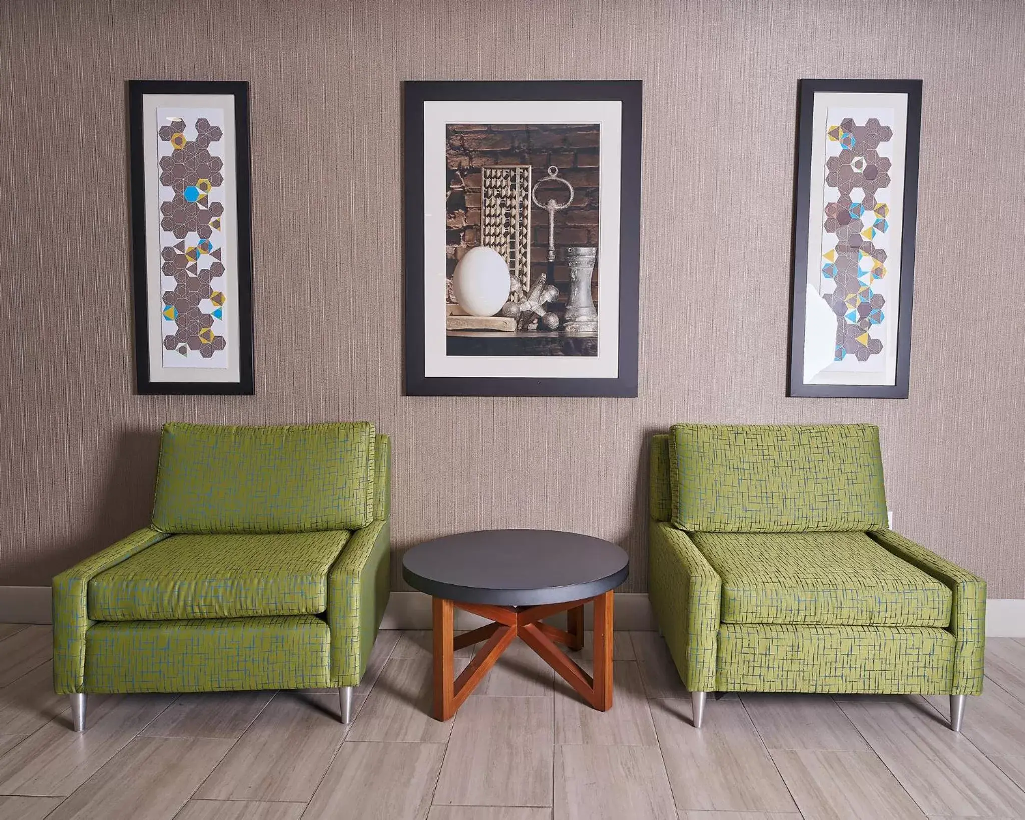 Property building, Seating Area in Holiday Inn Express Charleston-Civic Center, an IHG Hotel