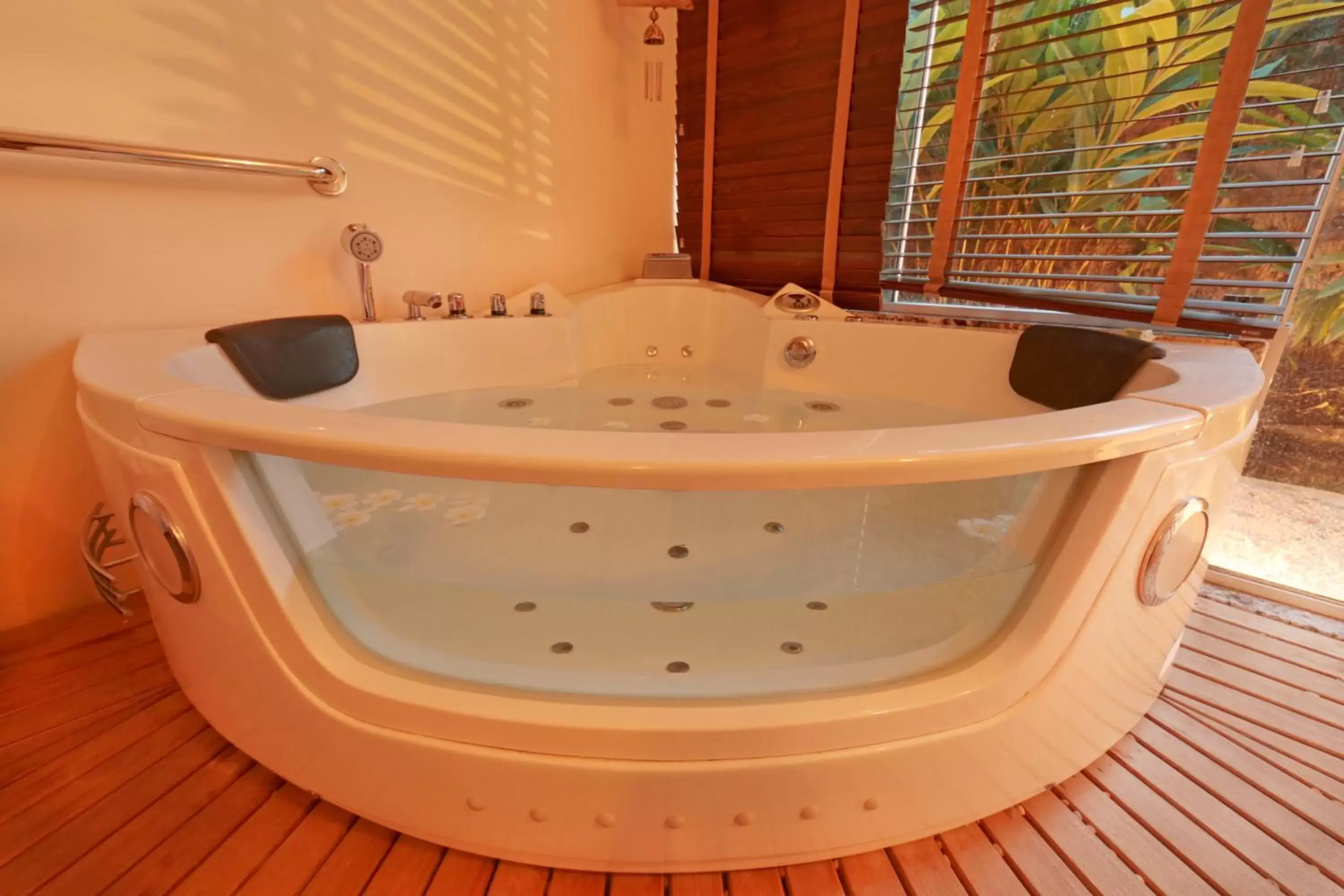 Hot Tub in Manary Praia Hotel