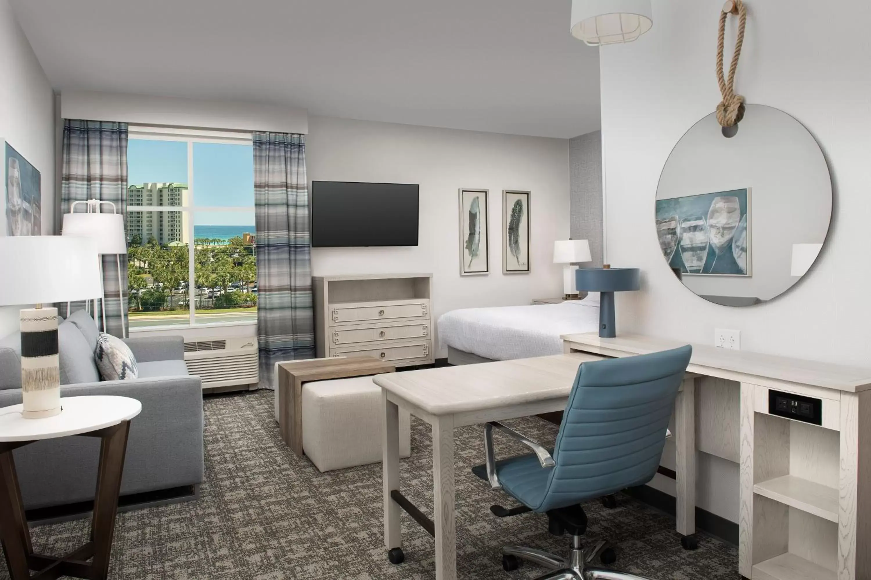 TV and multimedia, Seating Area in Homewood Suites By Hilton Destin