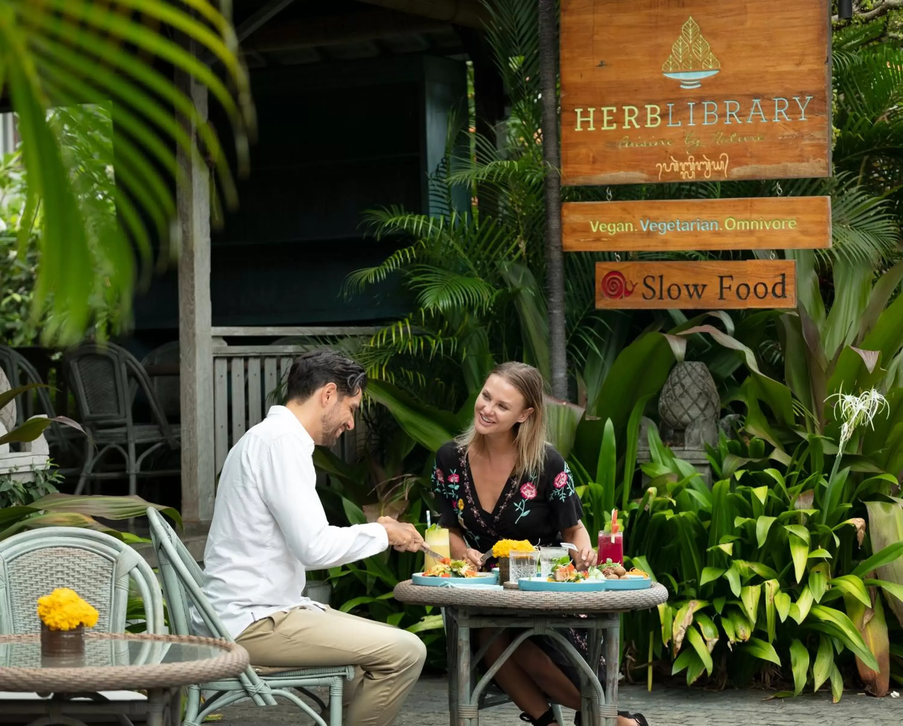 Restaurant/places to eat in Adiwana Resort Jembawan Restaurant/places to eat in Adiwana Resort Jembawan