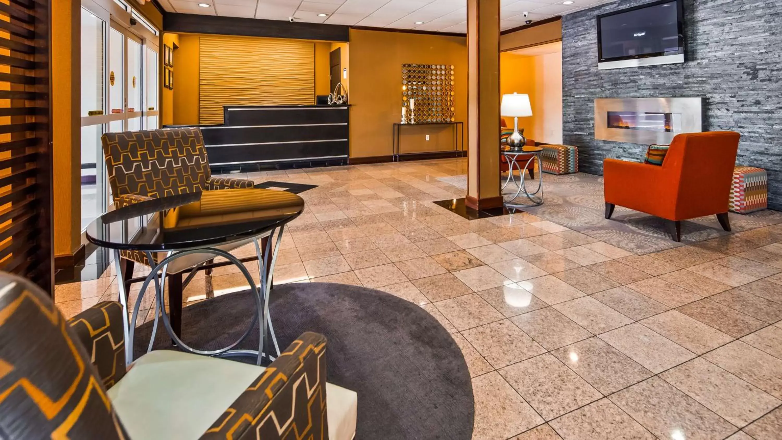 Lobby or reception in Best Western Gwinnett Center