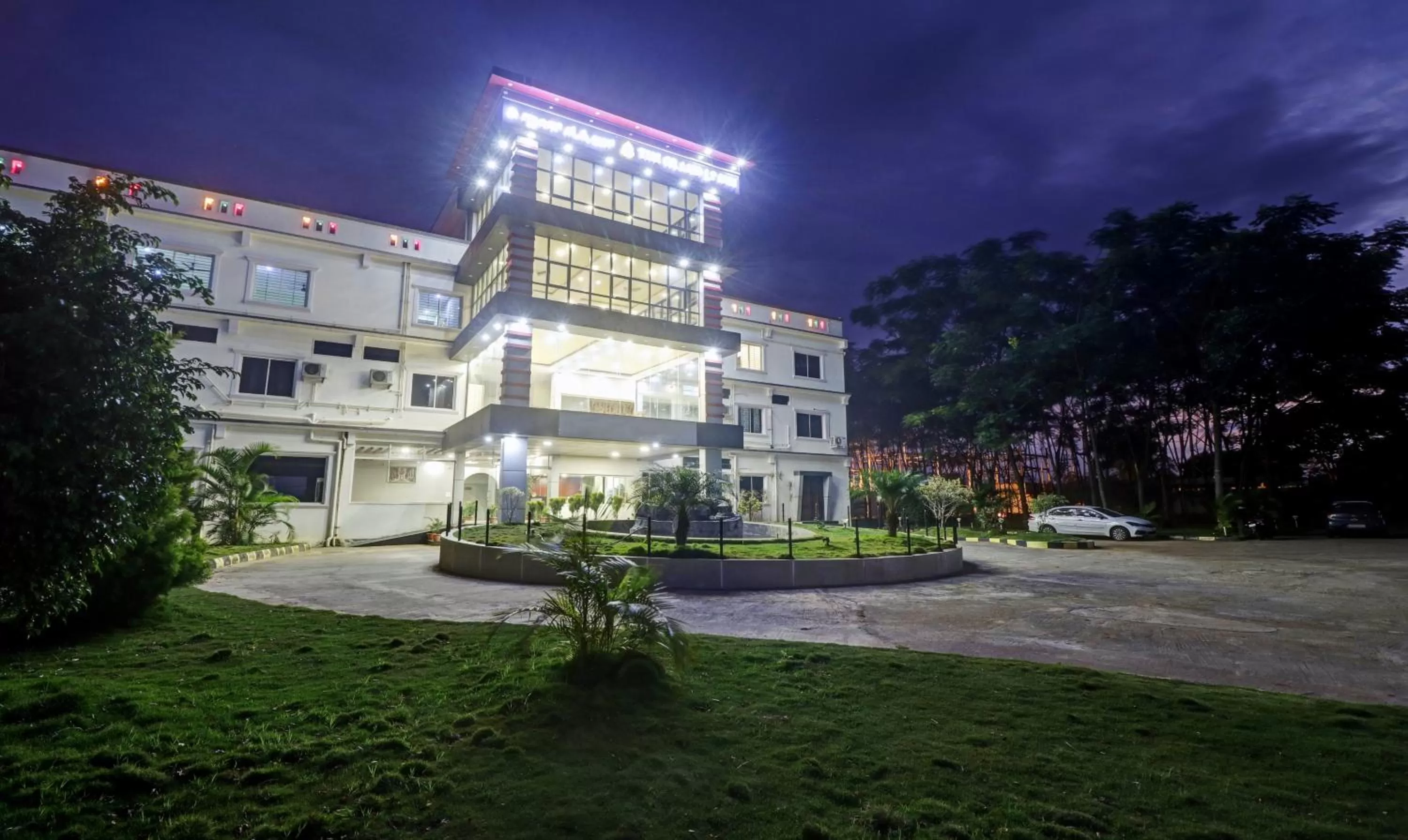 Facade/entrance in GRAND JP INN Near 2 km from Gundlupet bus stand