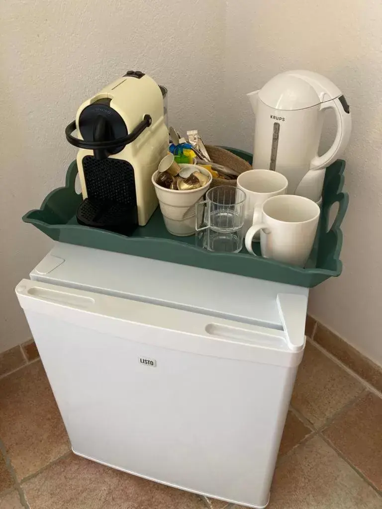 Coffee/tea facilities in Lone Star House