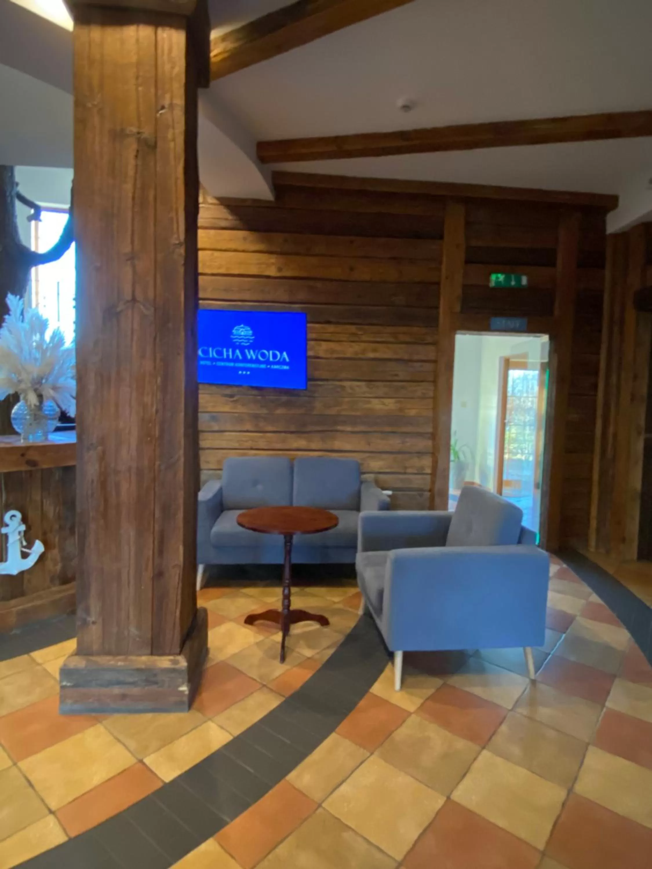 HOTEL CICHA WODA NIEPORĘT