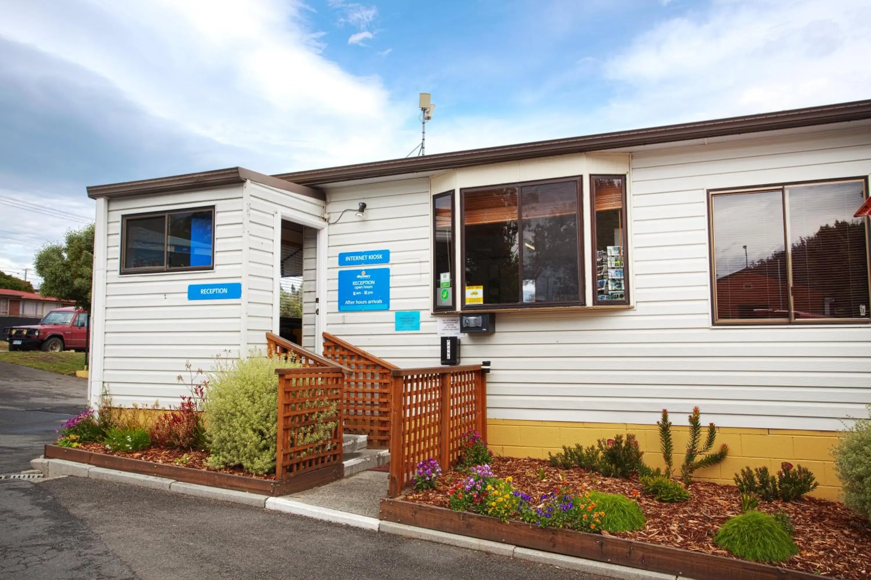 Facade/entrance in Discovery Parks - Mornington Hobart