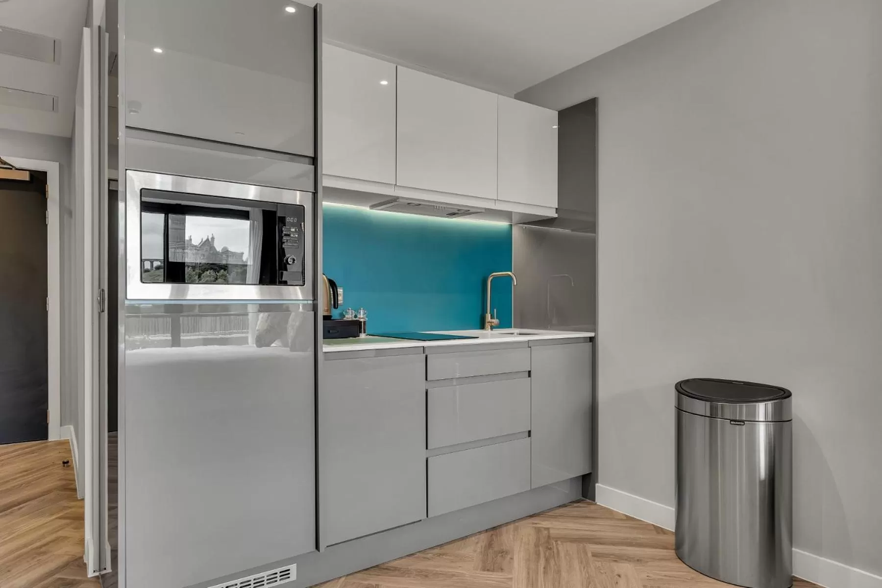 Bedroom in Roomzzz Edinburgh