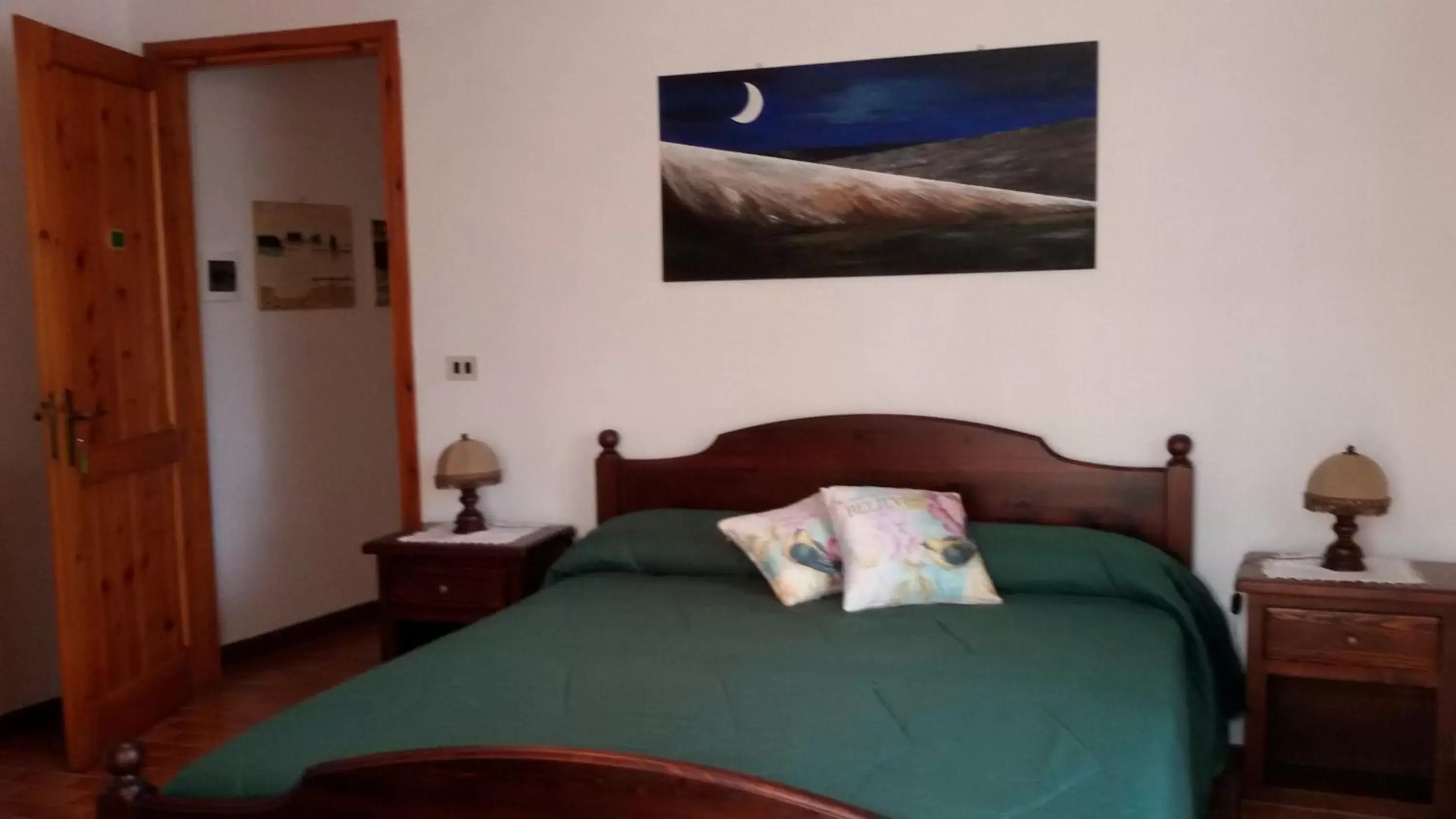 Photo of the whole room, Bed in Cascina Torello