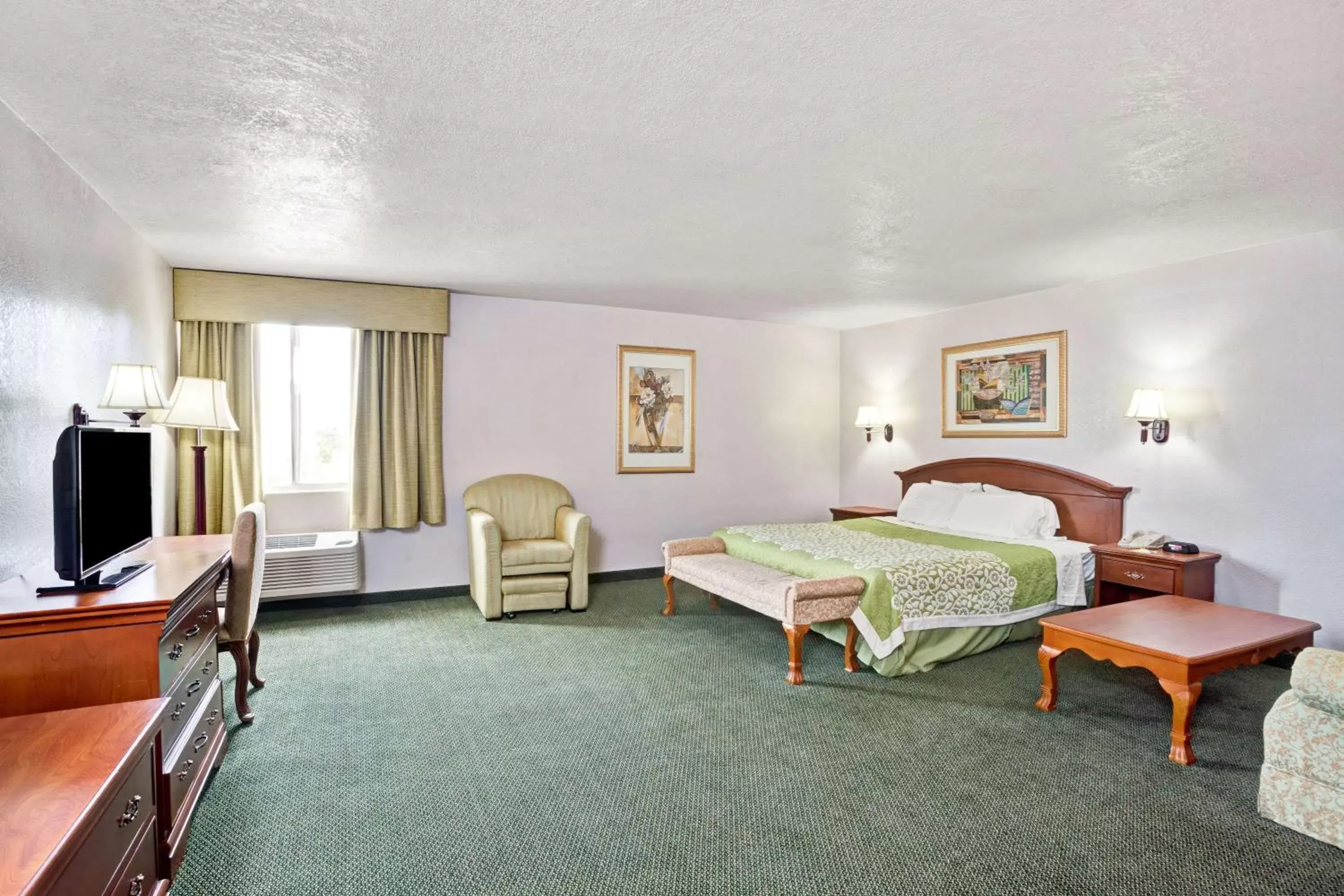 Photo of the whole room in Days Inn & Suites by Wyndham Fullerton