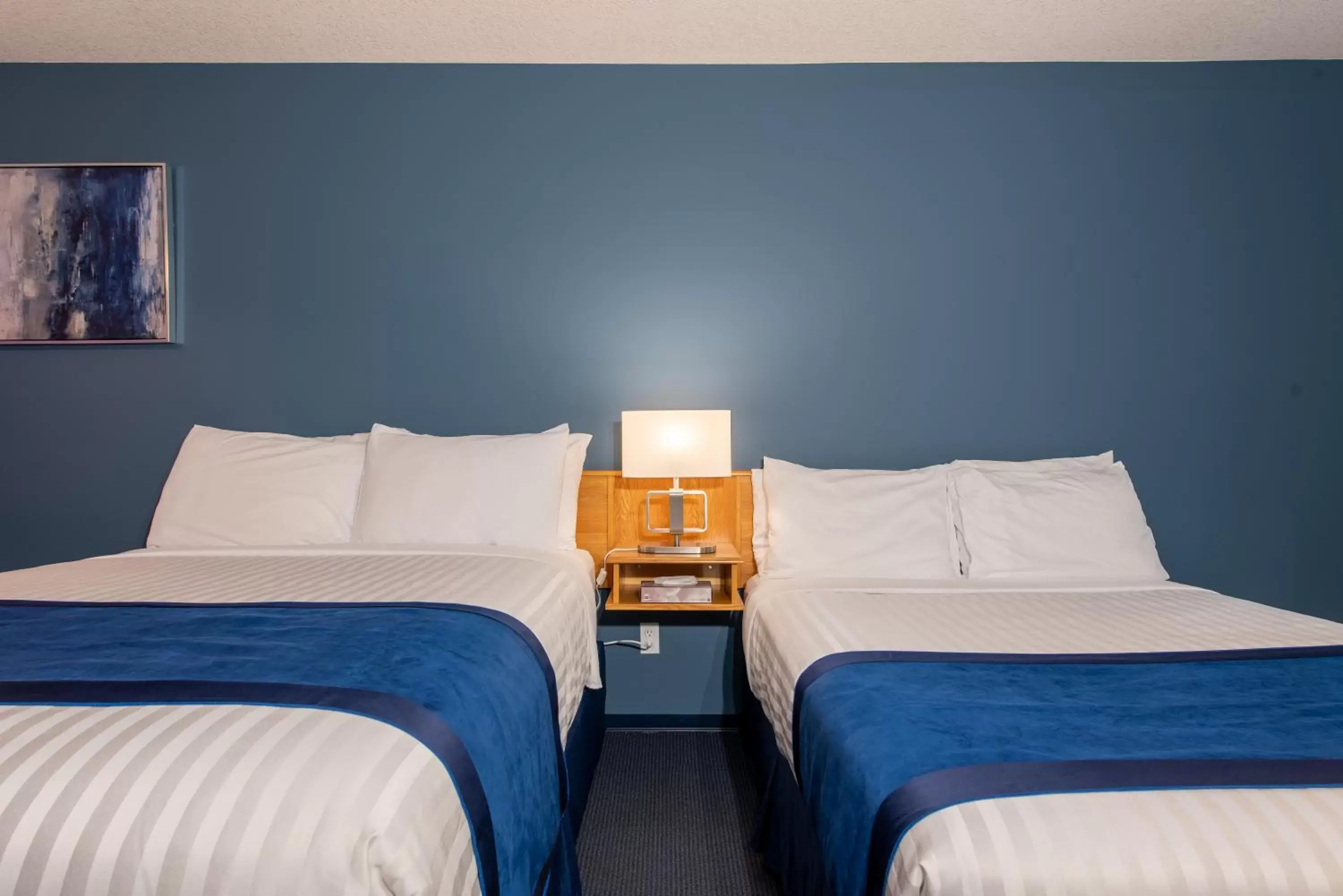 Bed in Ocean Crest Motel
