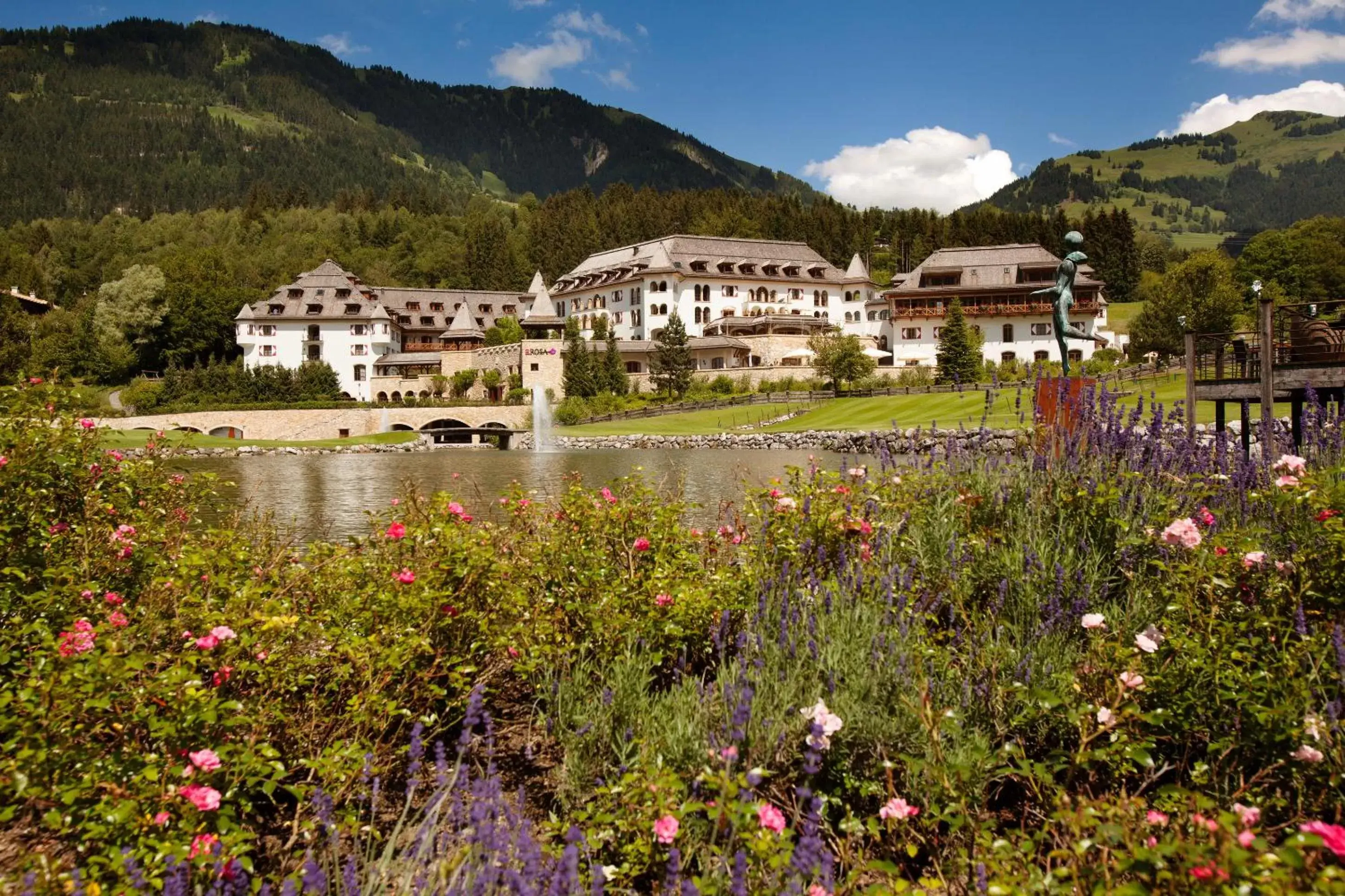 Facade/entrance, Property Building in A-ROSA Kitzbühel