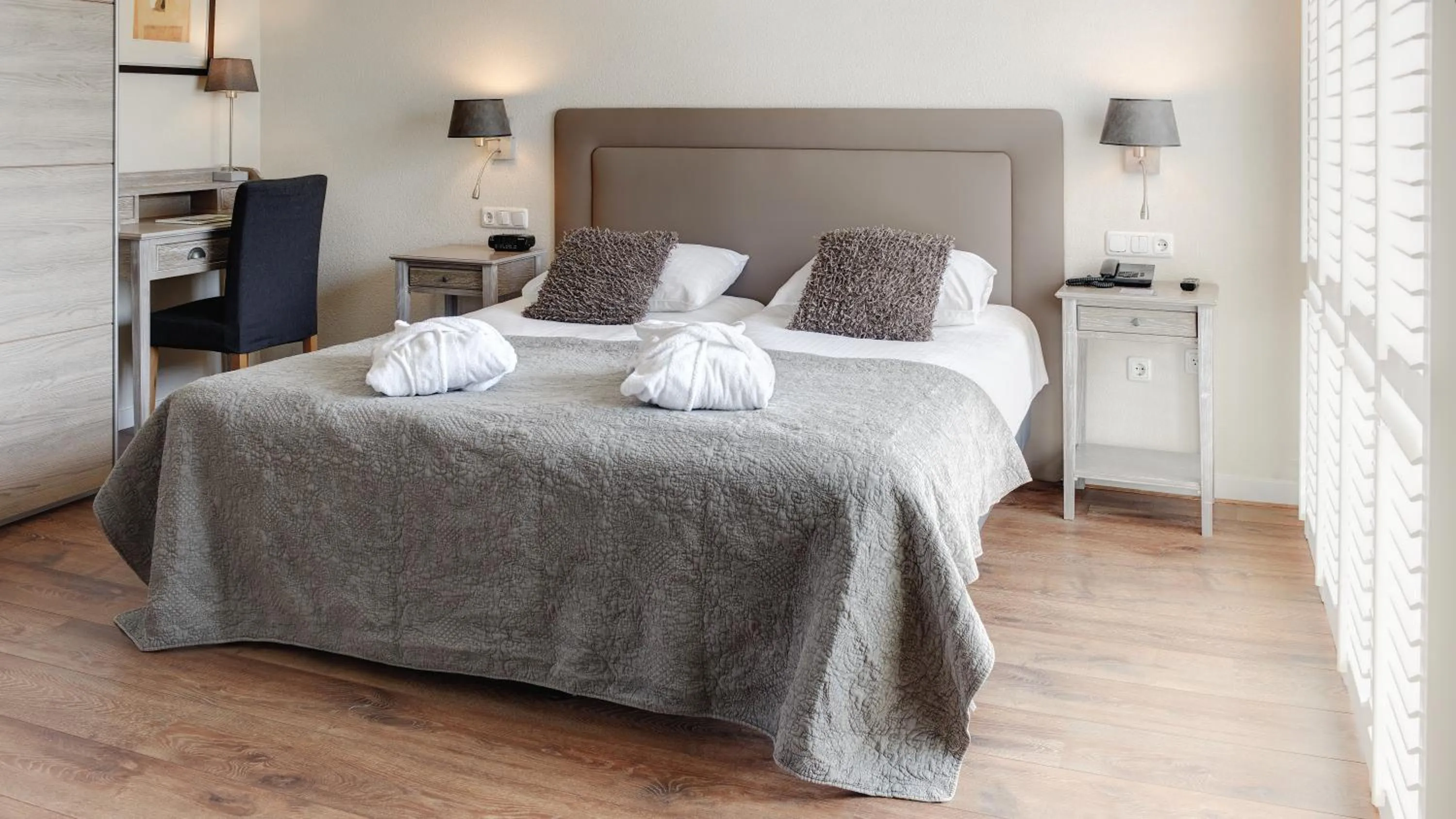 Decorative detail, Bed in Hotel Creusen