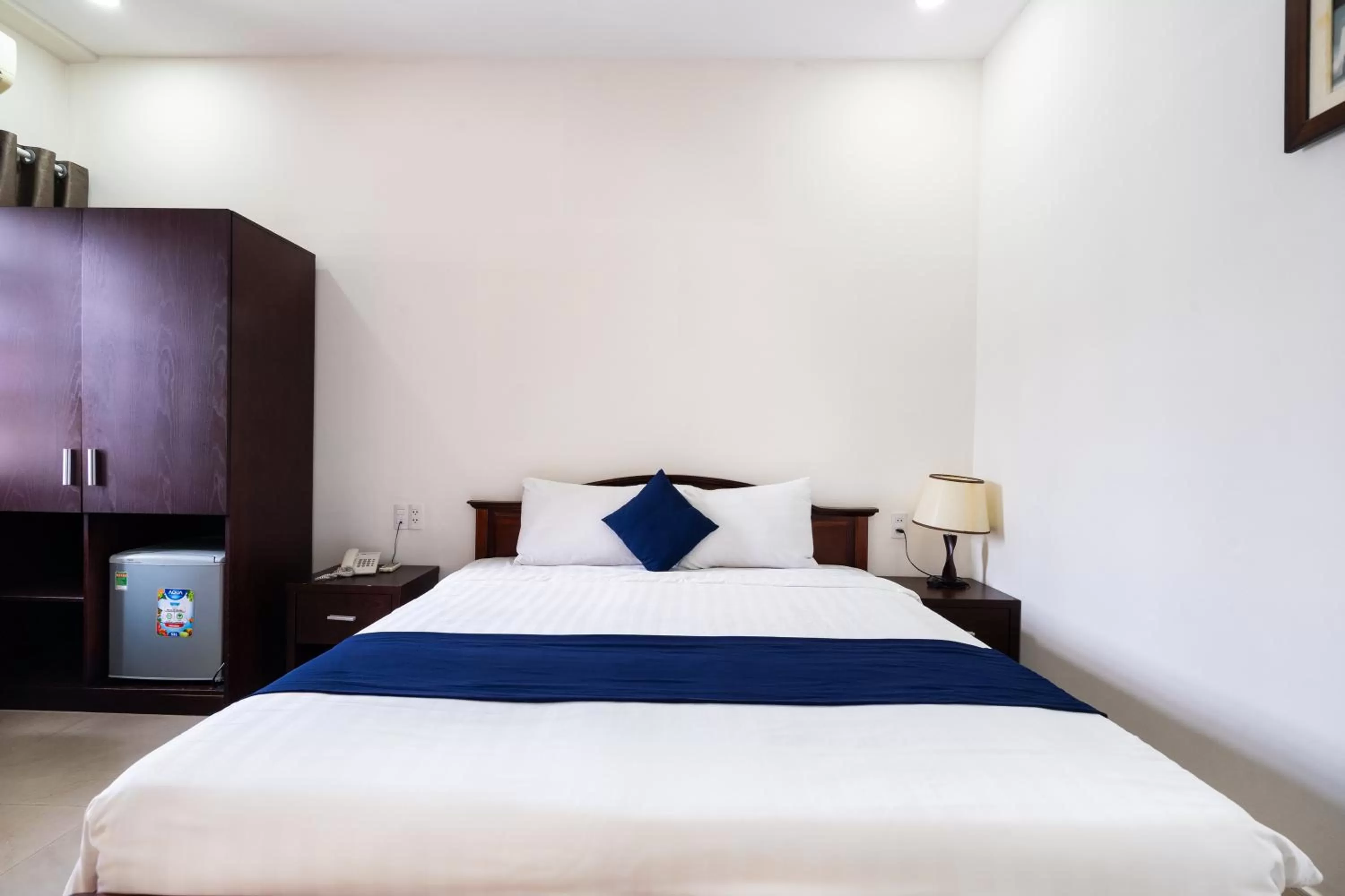 Bed in Central Hotel by Joi Hospitality