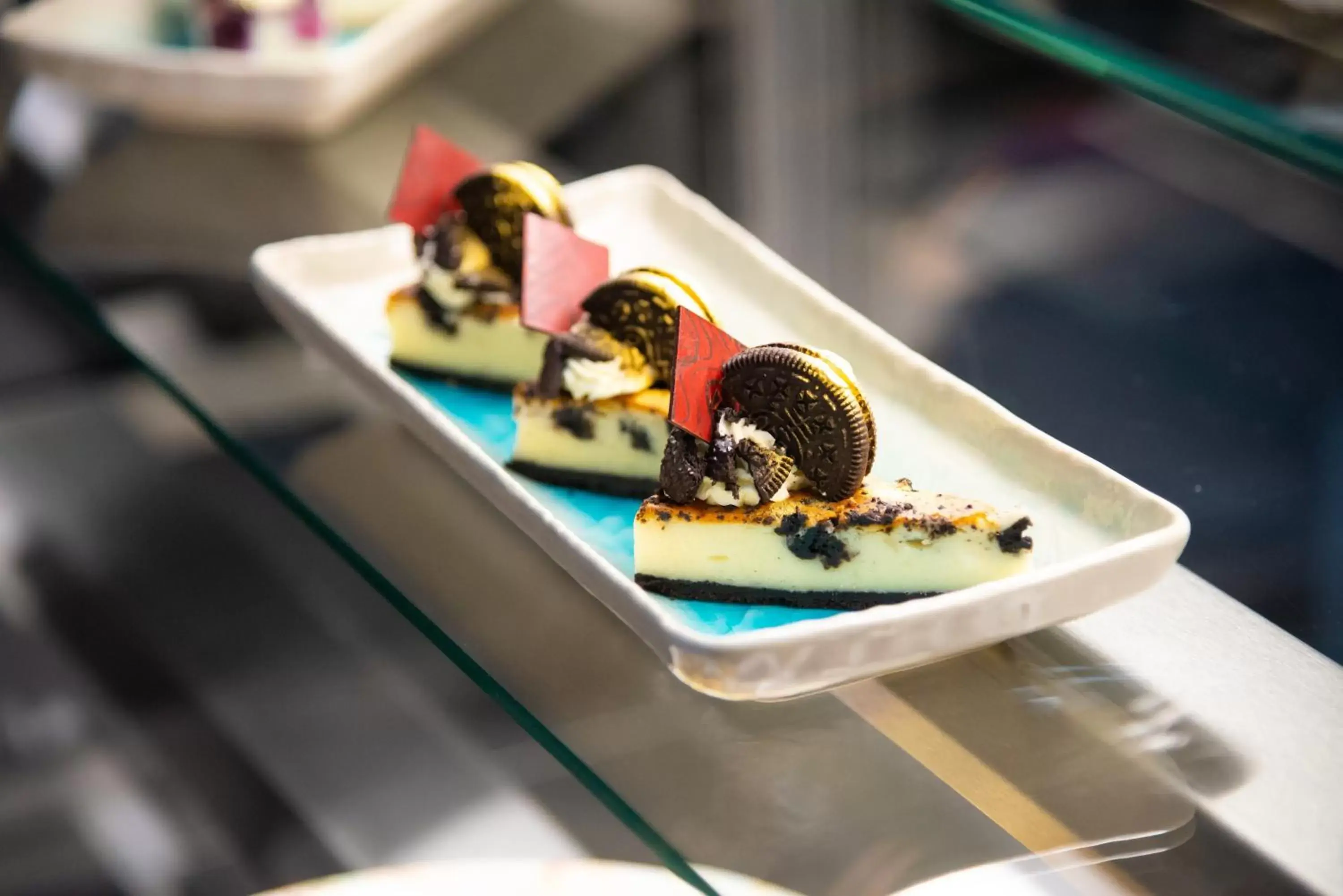 Restaurant/places to eat in Crowne Plaza London Heathrow T4 by IHG Restaurant/places to eat in Crowne Plaza London Heathrow T4 by IHG