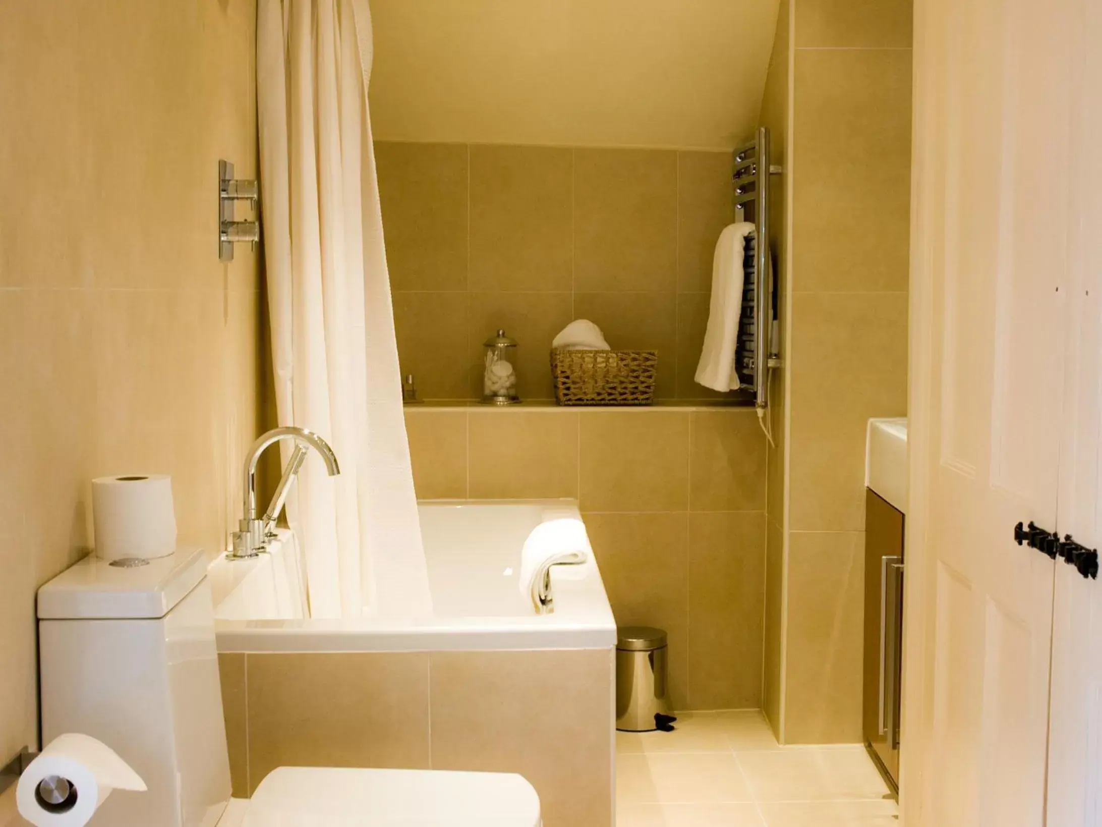 Superior Double Room - Louisa in Boscundle Manor Superior Double Room - Louisa in Boscundle Manor