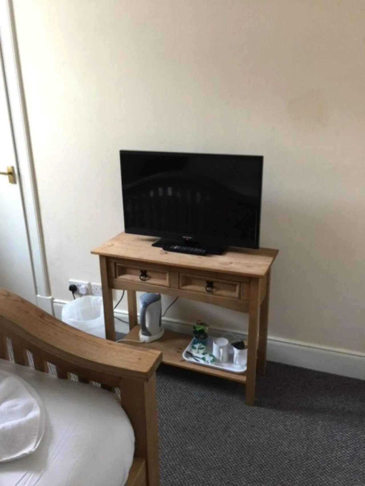 TV and multimedia in The Waverley Guest House