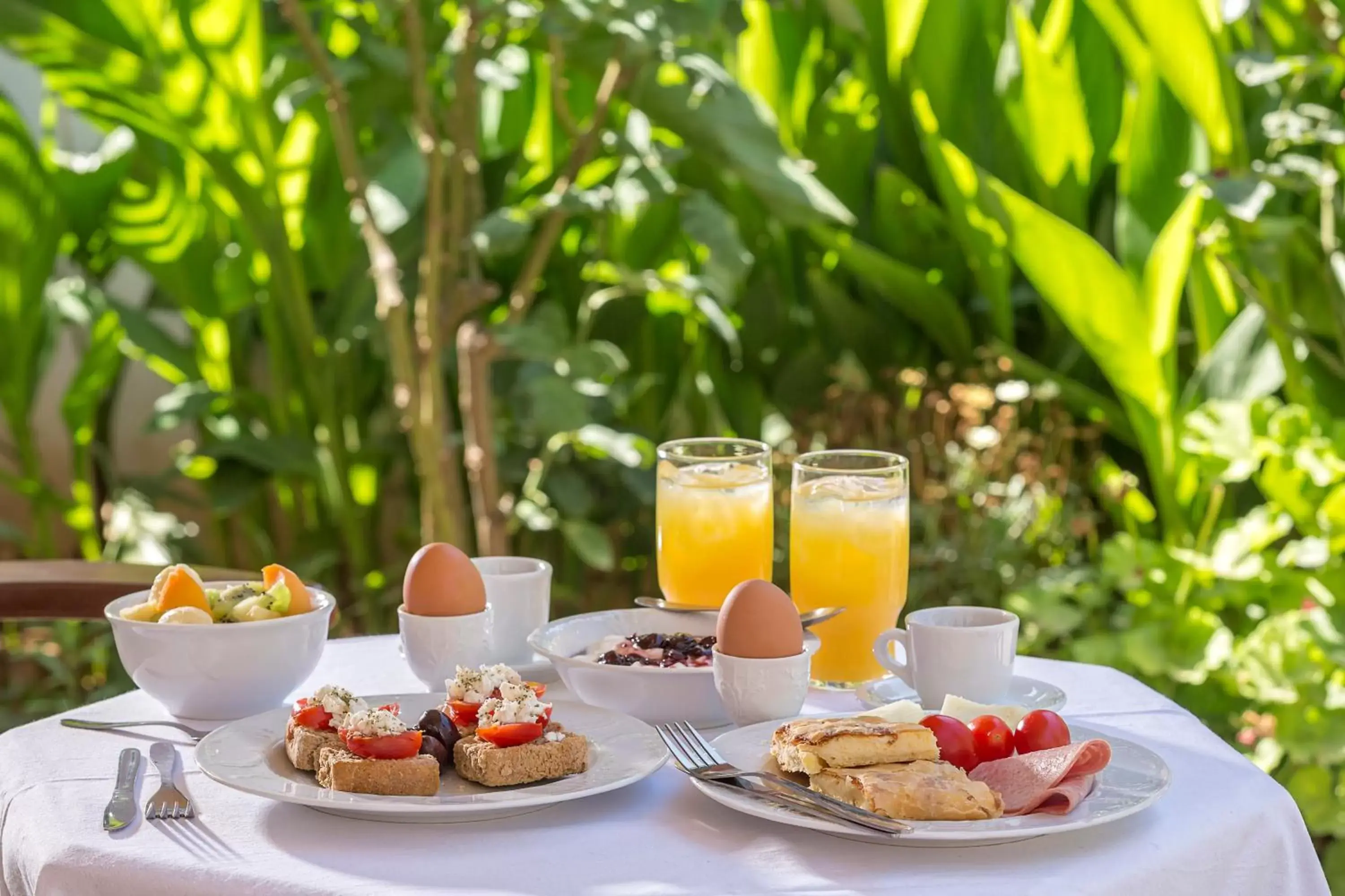 Food and drinks, Breakfast in Nafsimedon Hotel