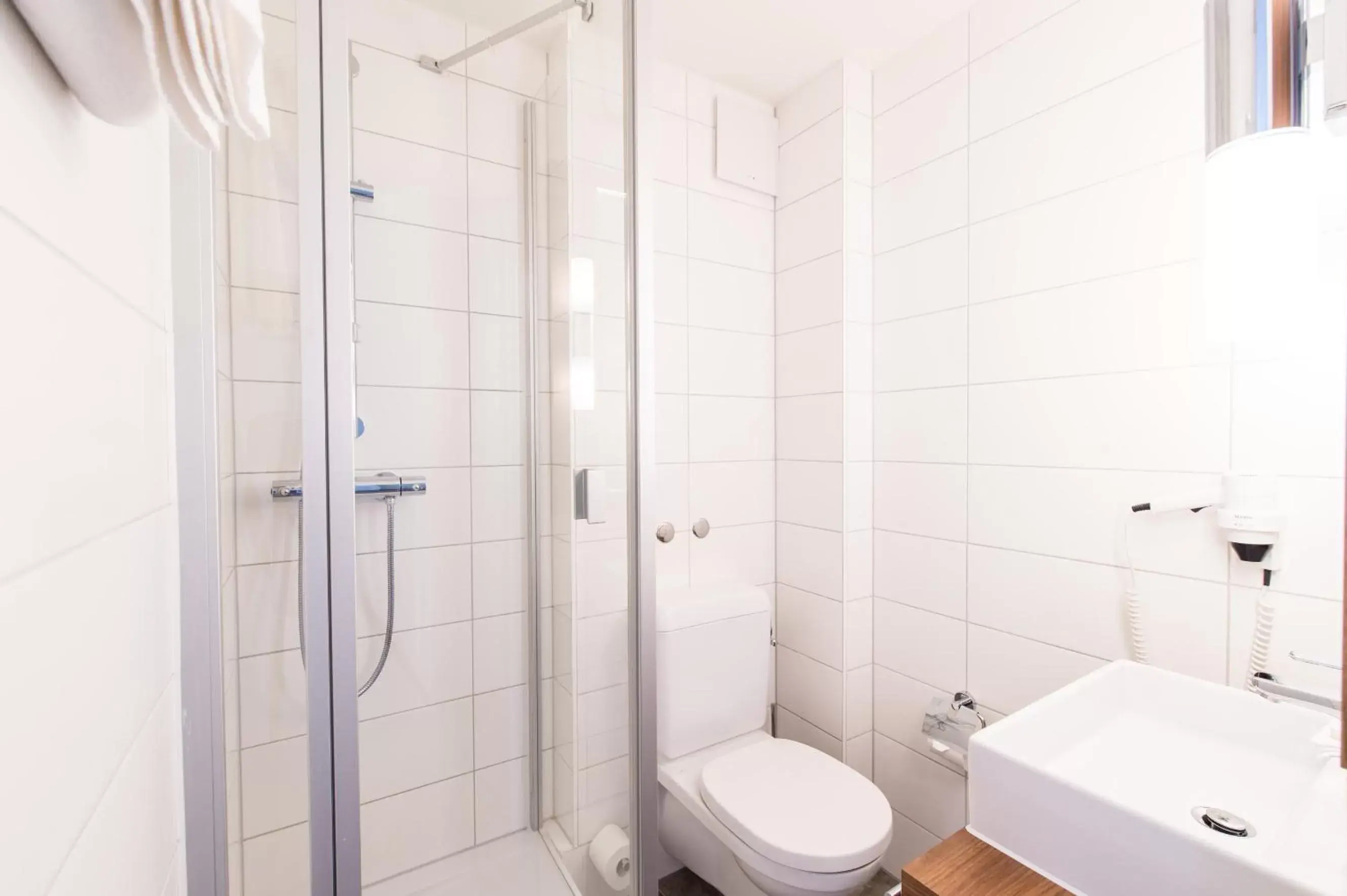 Bathroom in City Hotel Biel Bienne Free Parking