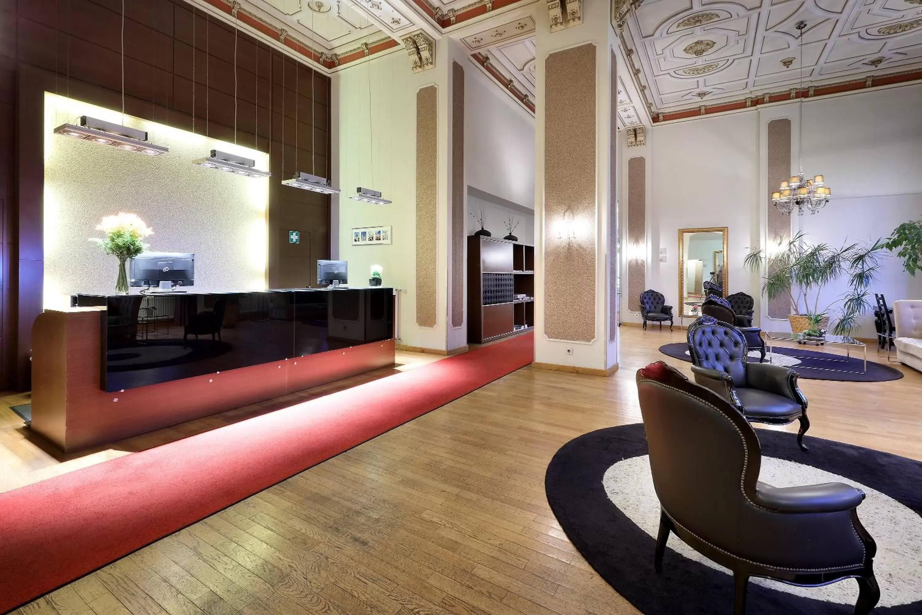 Lobby or reception in Eurostars Park Hotel Maximilian Lobby or reception in Eurostars Park Hotel Maximilian