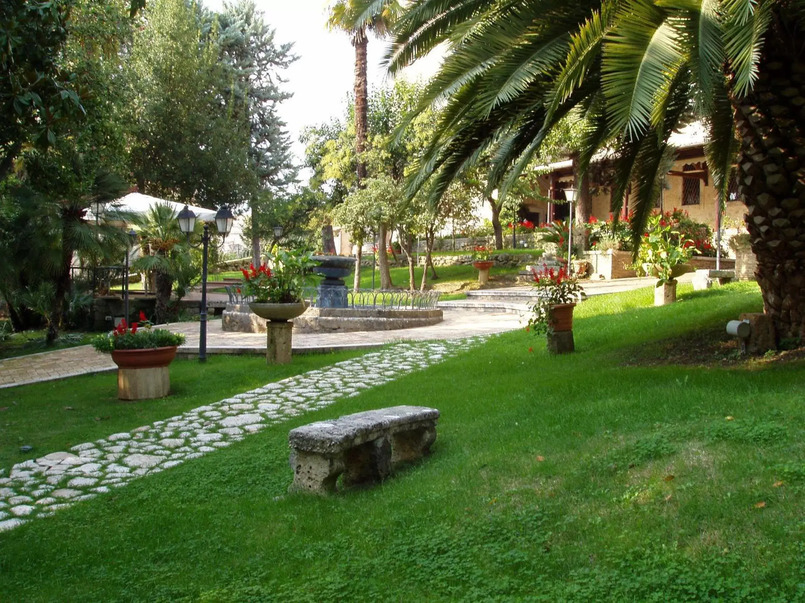 Garden in Hotel Il Cavalier D'Arpino