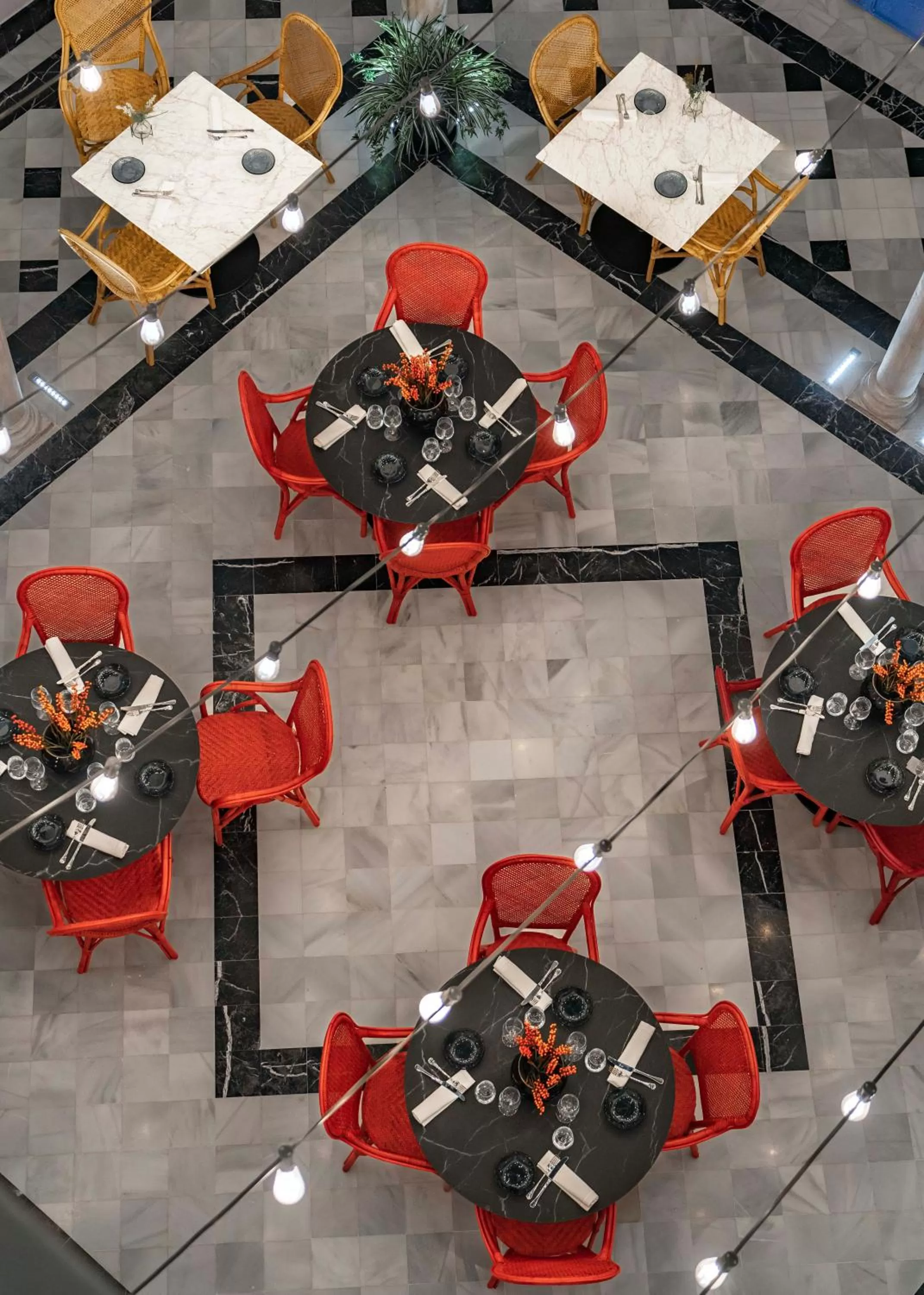 Inner courtyard view in Vincci Molviedro