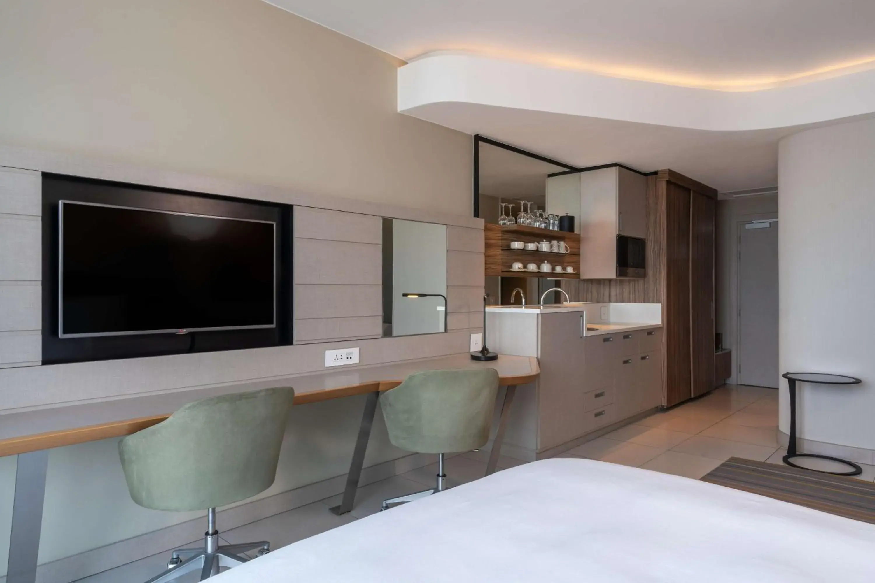 Photo of the whole room, Bed in Radisson Blu Hotel & Residence Maputo Photo of the whole room, Bed in Radisson Blu Hotel & Residence Maputo