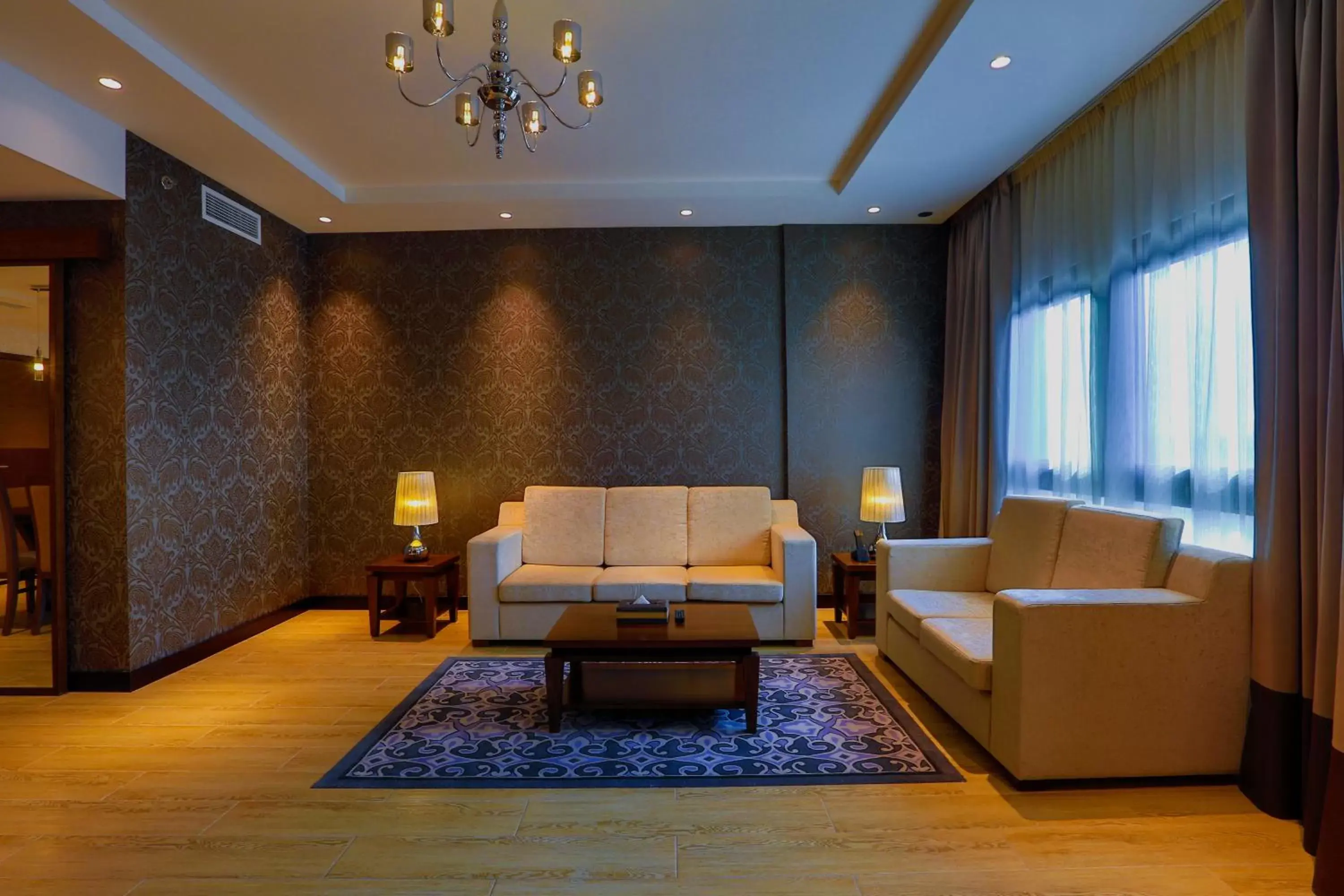 Living room in Metropolitan Hotel Dubai