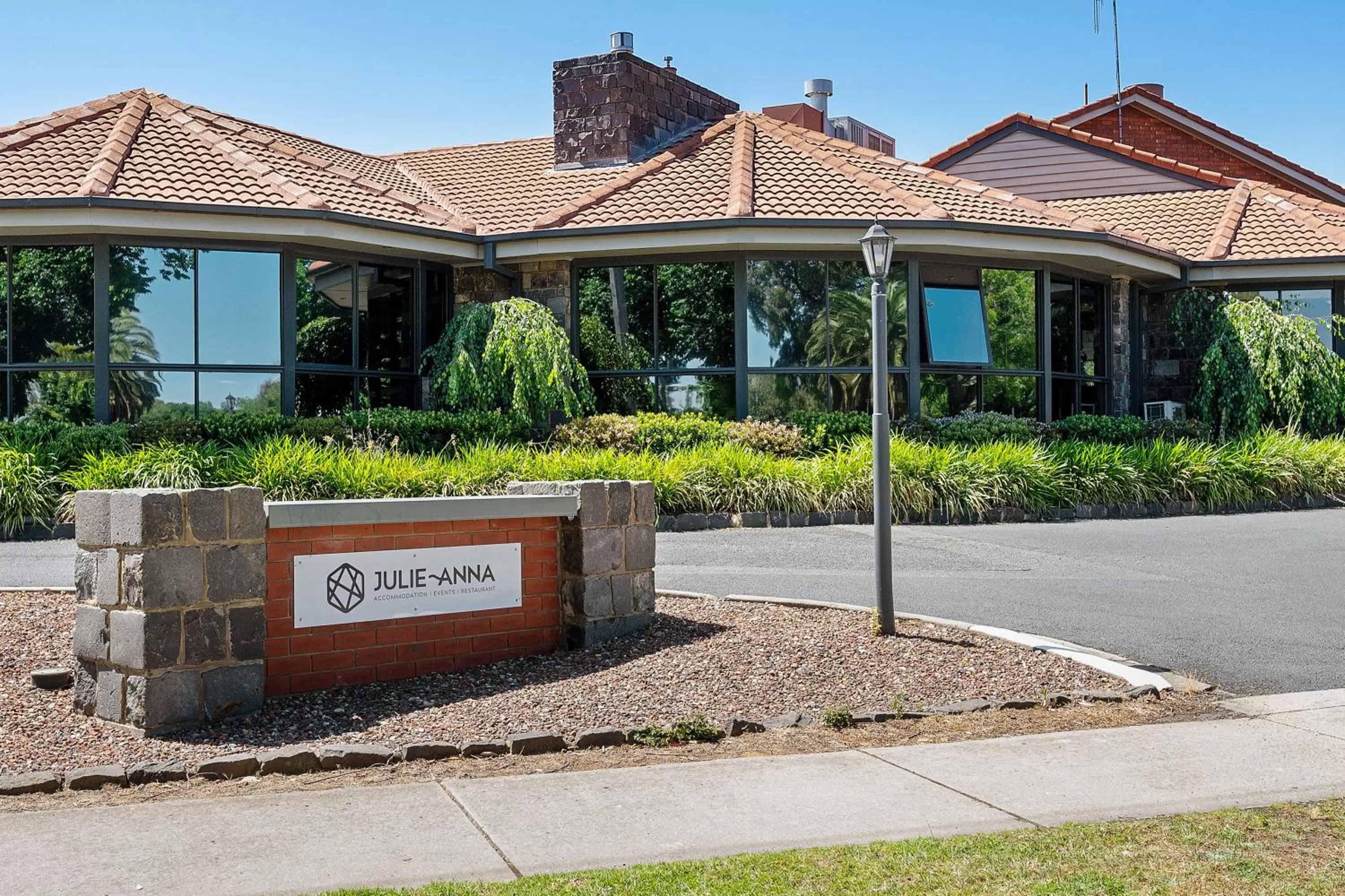 Property building in Julie-Anna, Bendigo