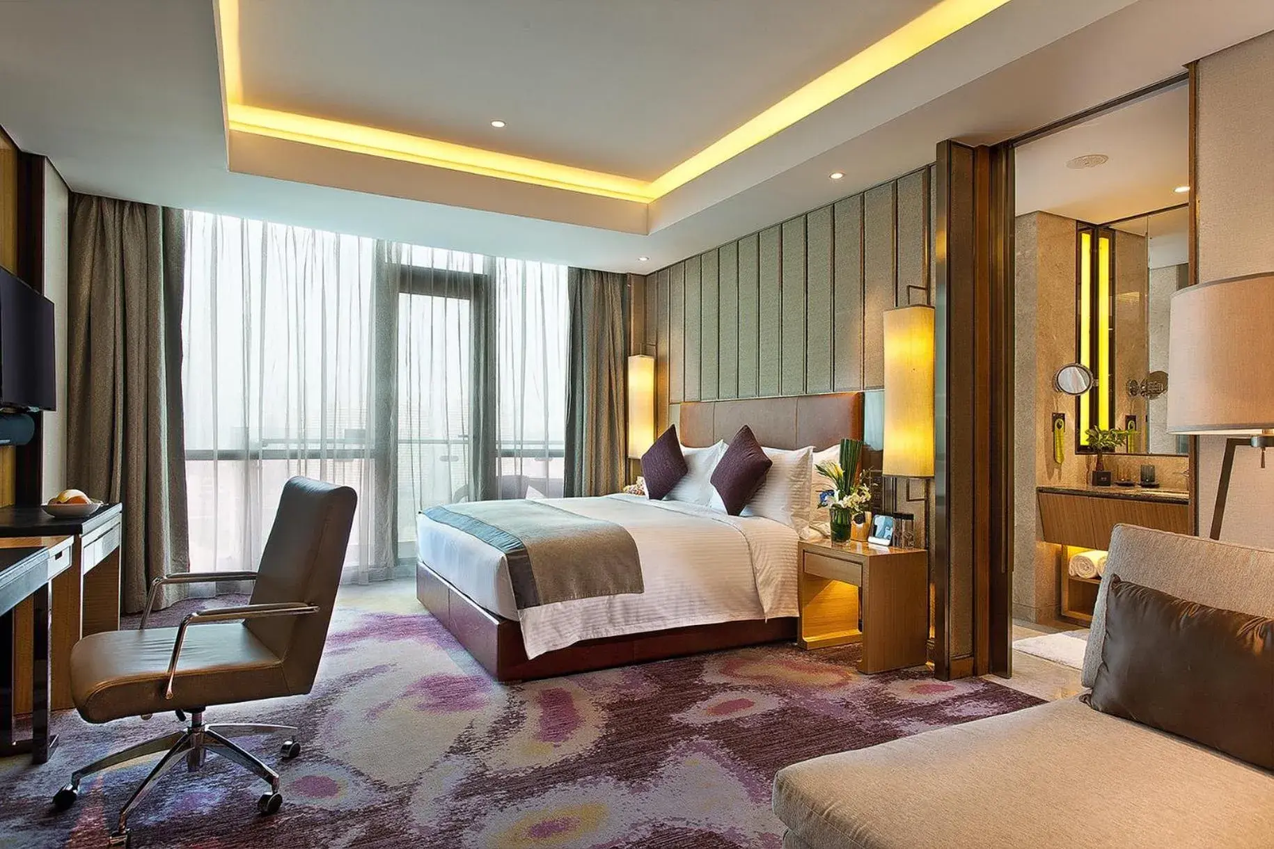 Photo of the whole room, Bed in InterContinental Changsha, an IHG Hotel