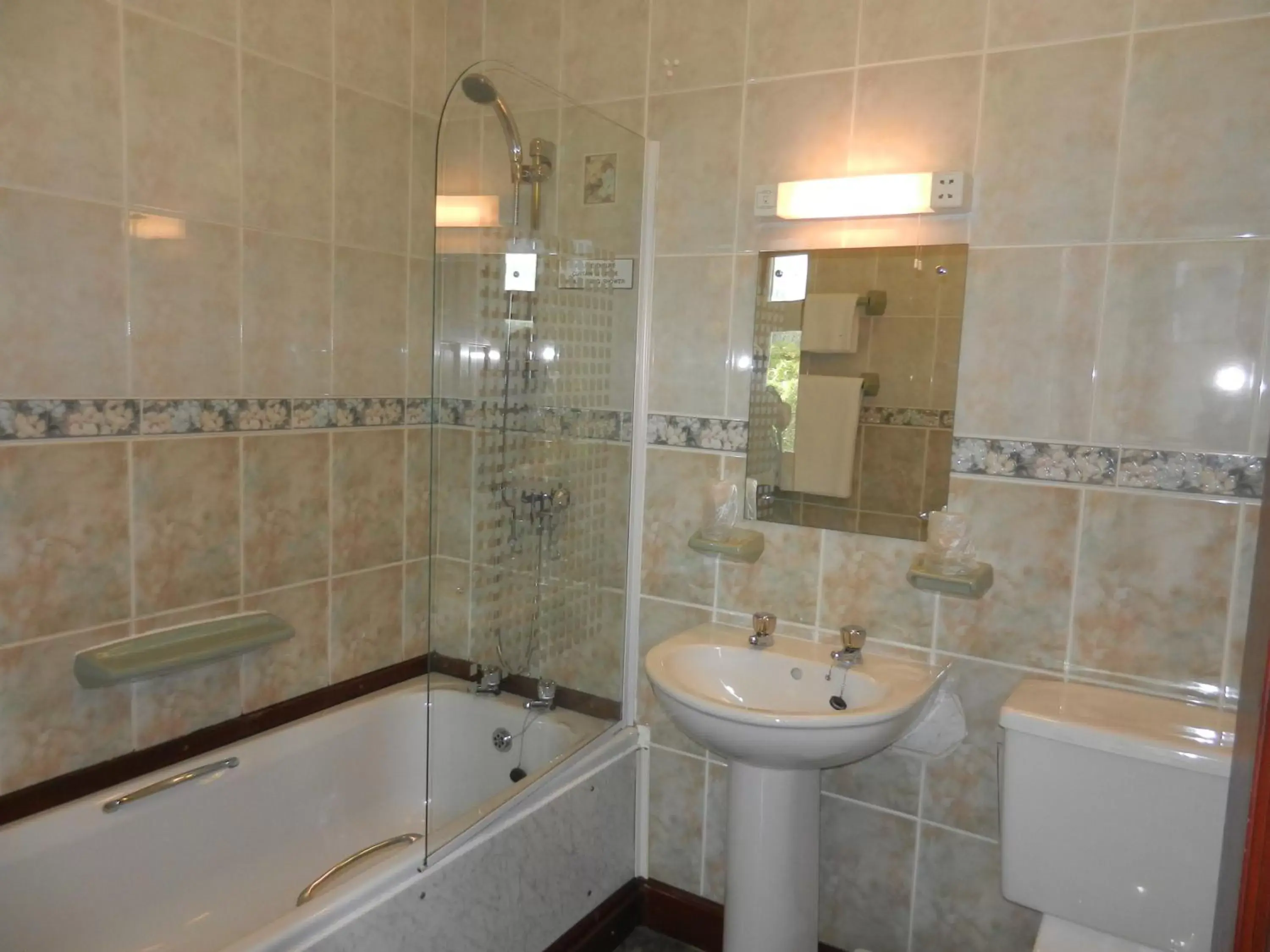 Bathroom in Morangie Hotel Tain