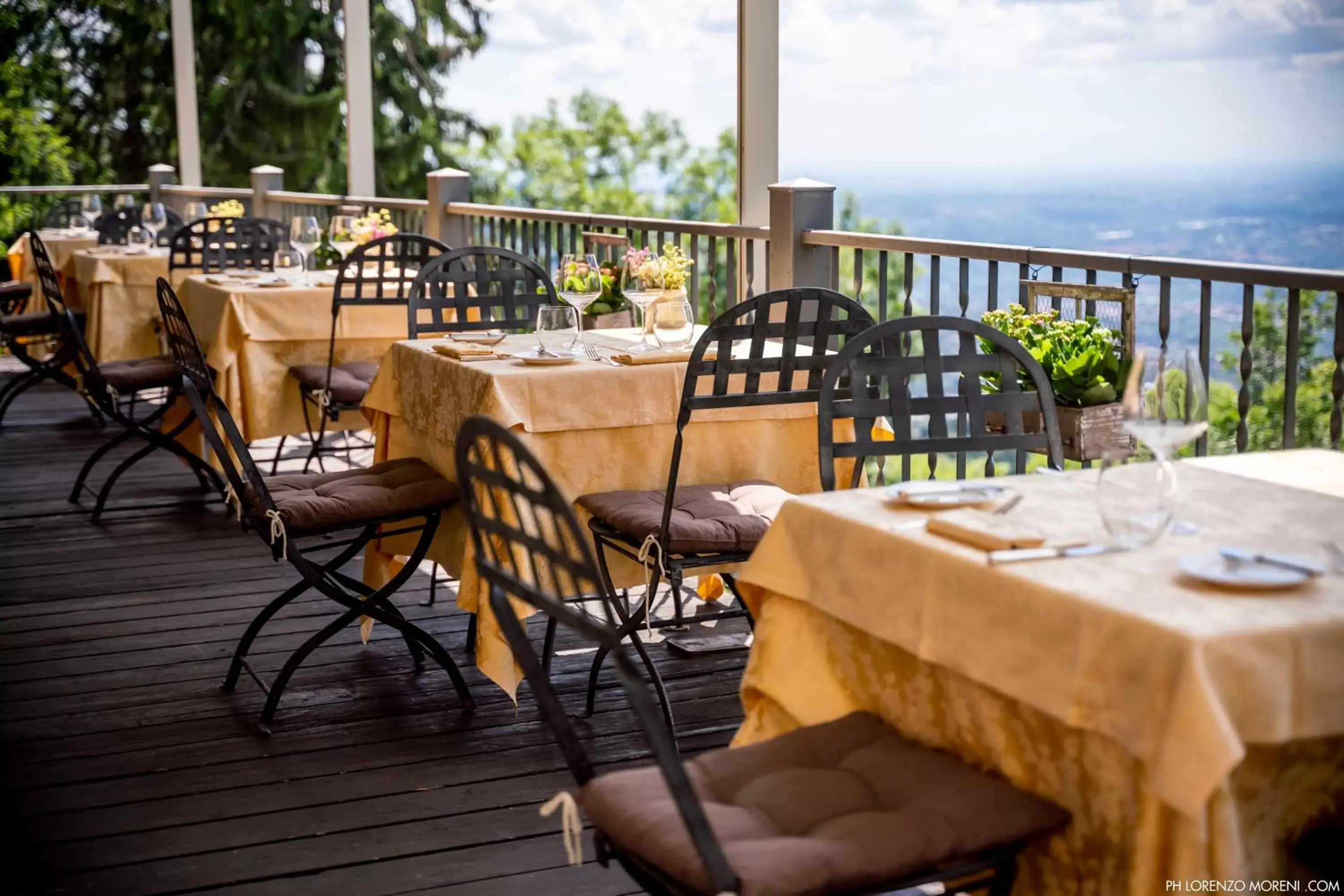 Balcony/Terrace, Restaurant/Places to Eat in Hotel Colonne