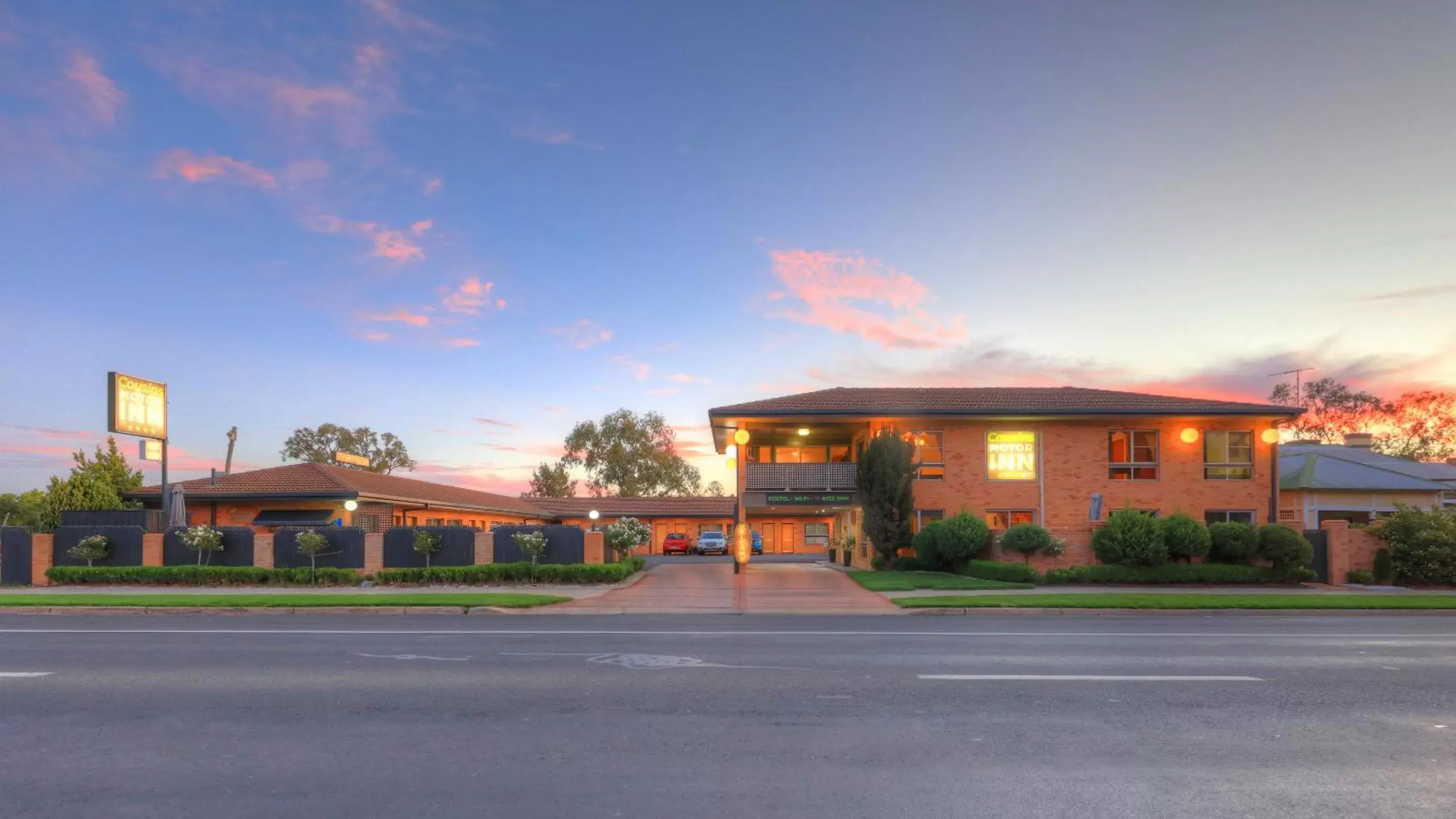 Property Building in Cousins Motor Inn