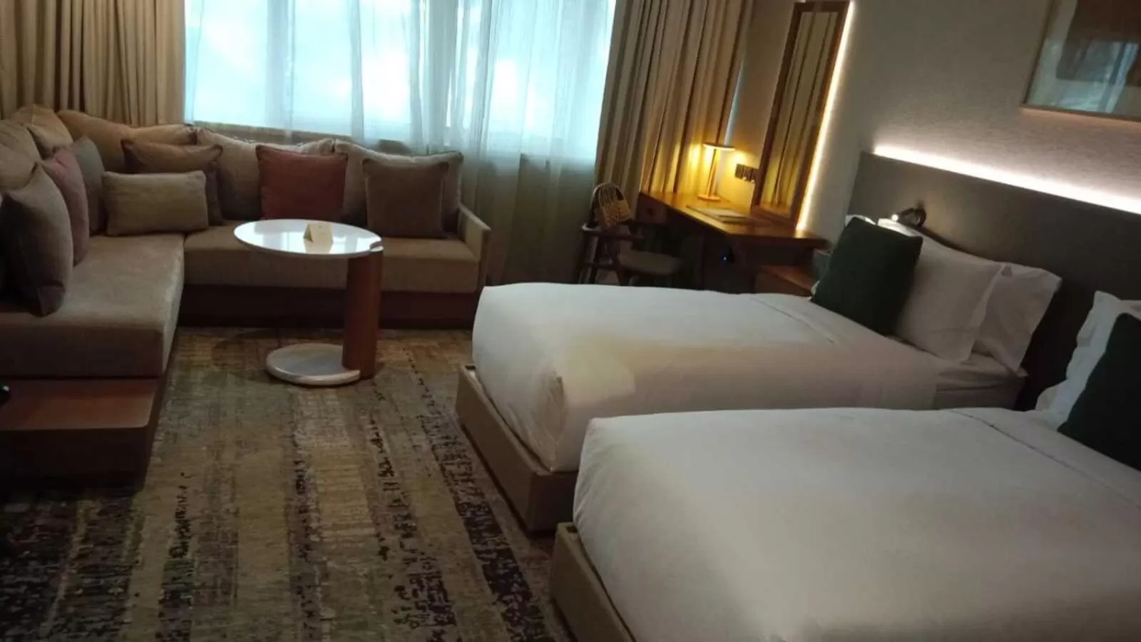 Bedroom, Bed in ERTH Abu Dhabi Hotel