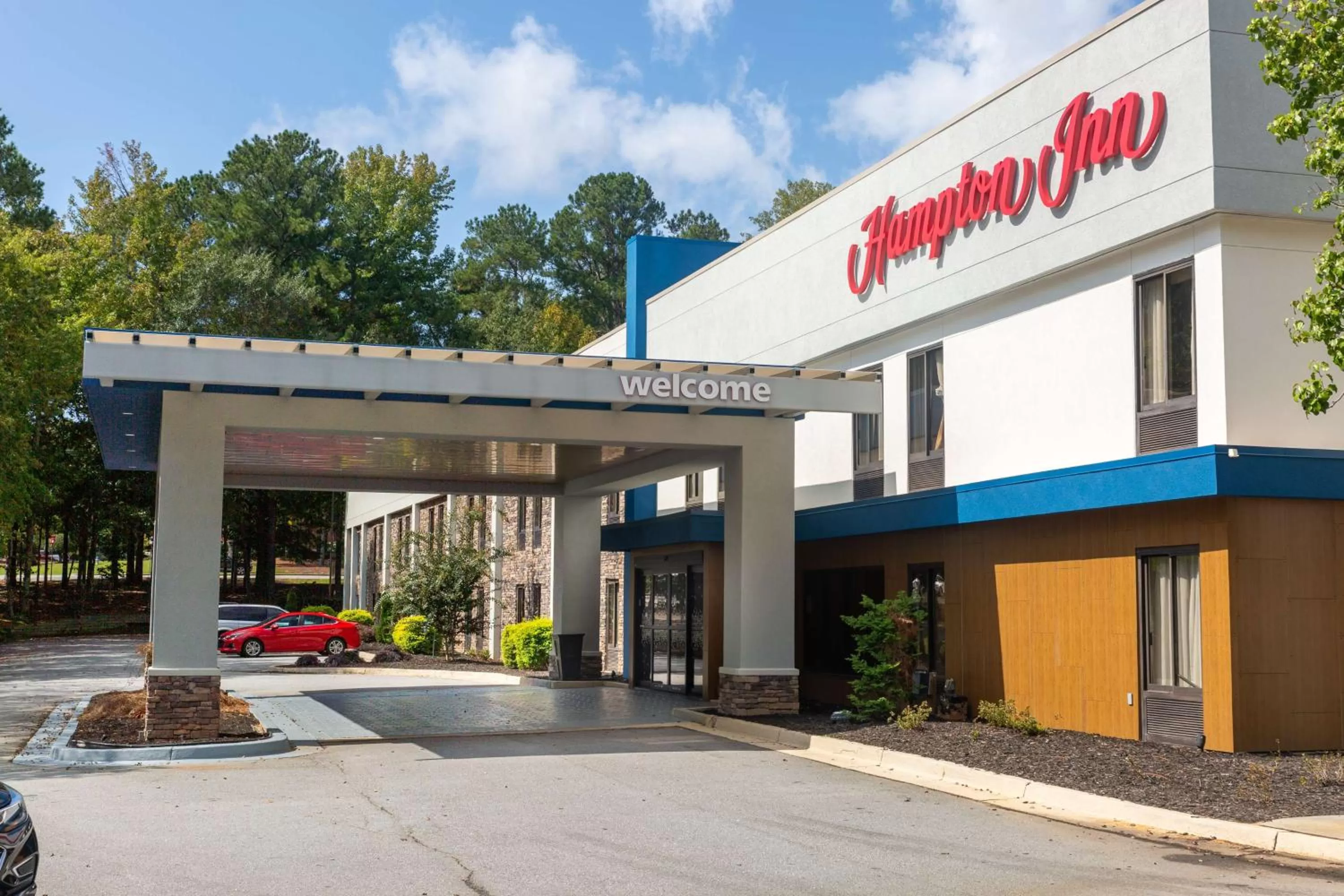 Property building in Hampton Inn Atlanta/Peachtree City
