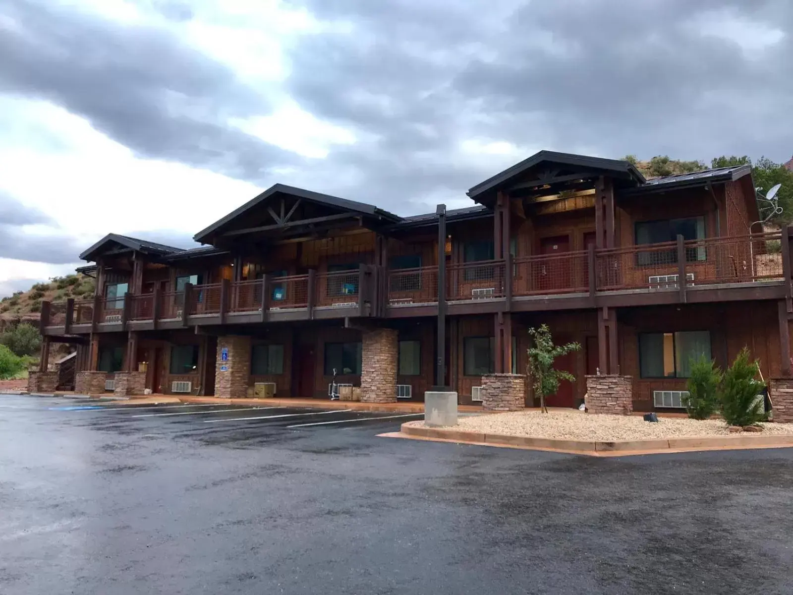 Property Building in Zion Canyon Lodge