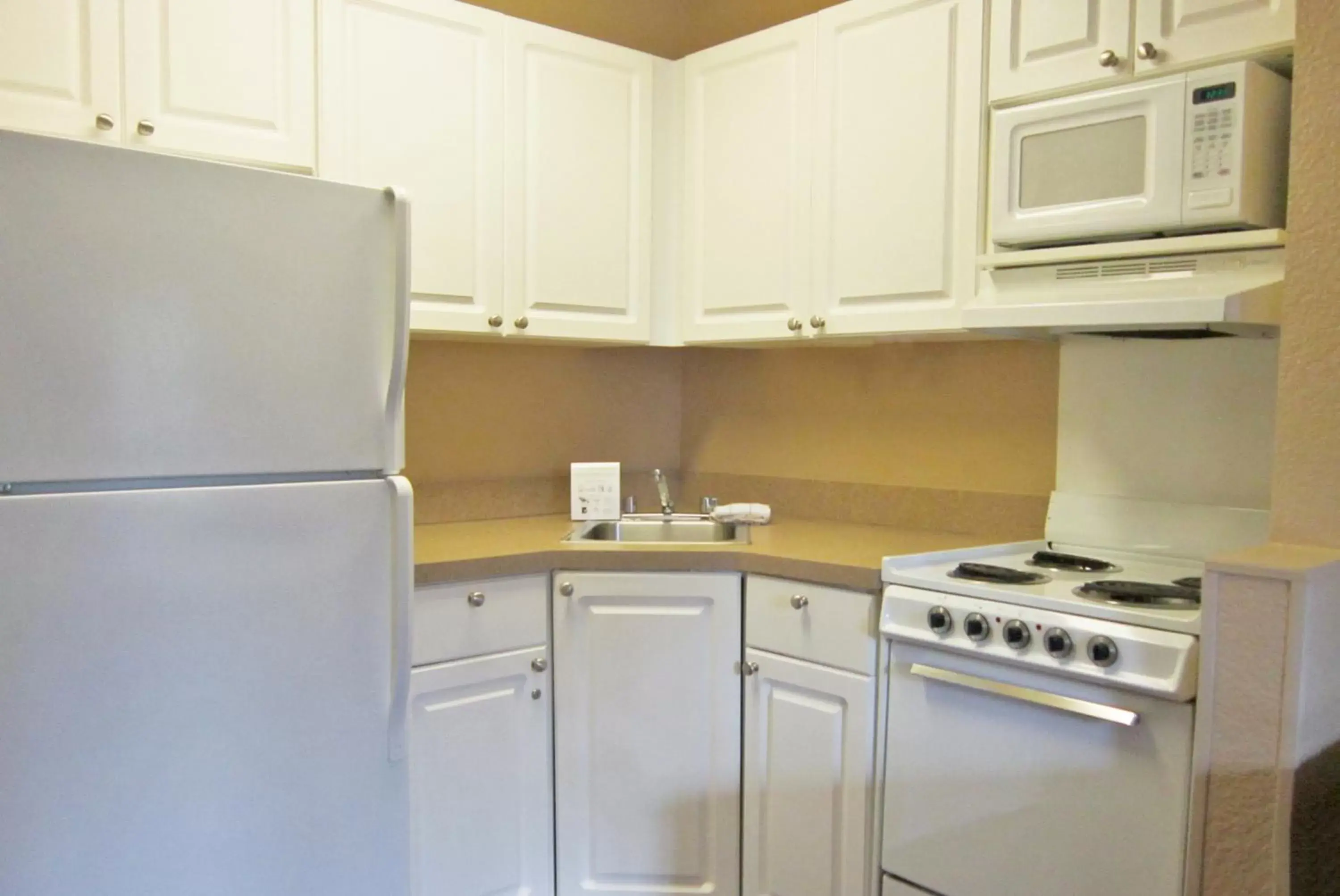 Kitchen or kitchenette, Kitchen/Kitchenette in Extended Stay America Suites - El Paso - West