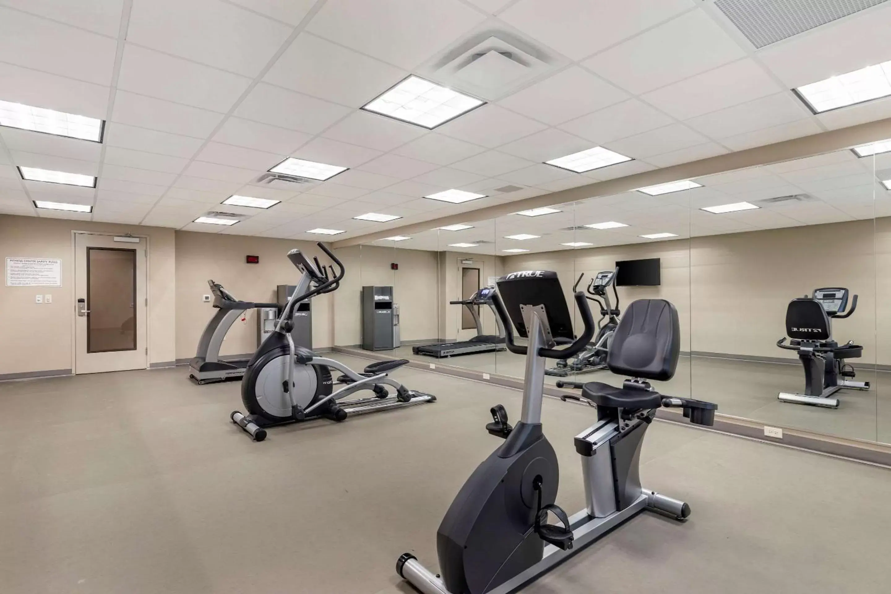 Fitness centre/facilities, Fitness Center/Facilities in MainStay Suites Lancaster Dallas South