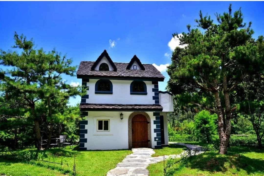 Mushroom Forest Guesthouse Camping Site