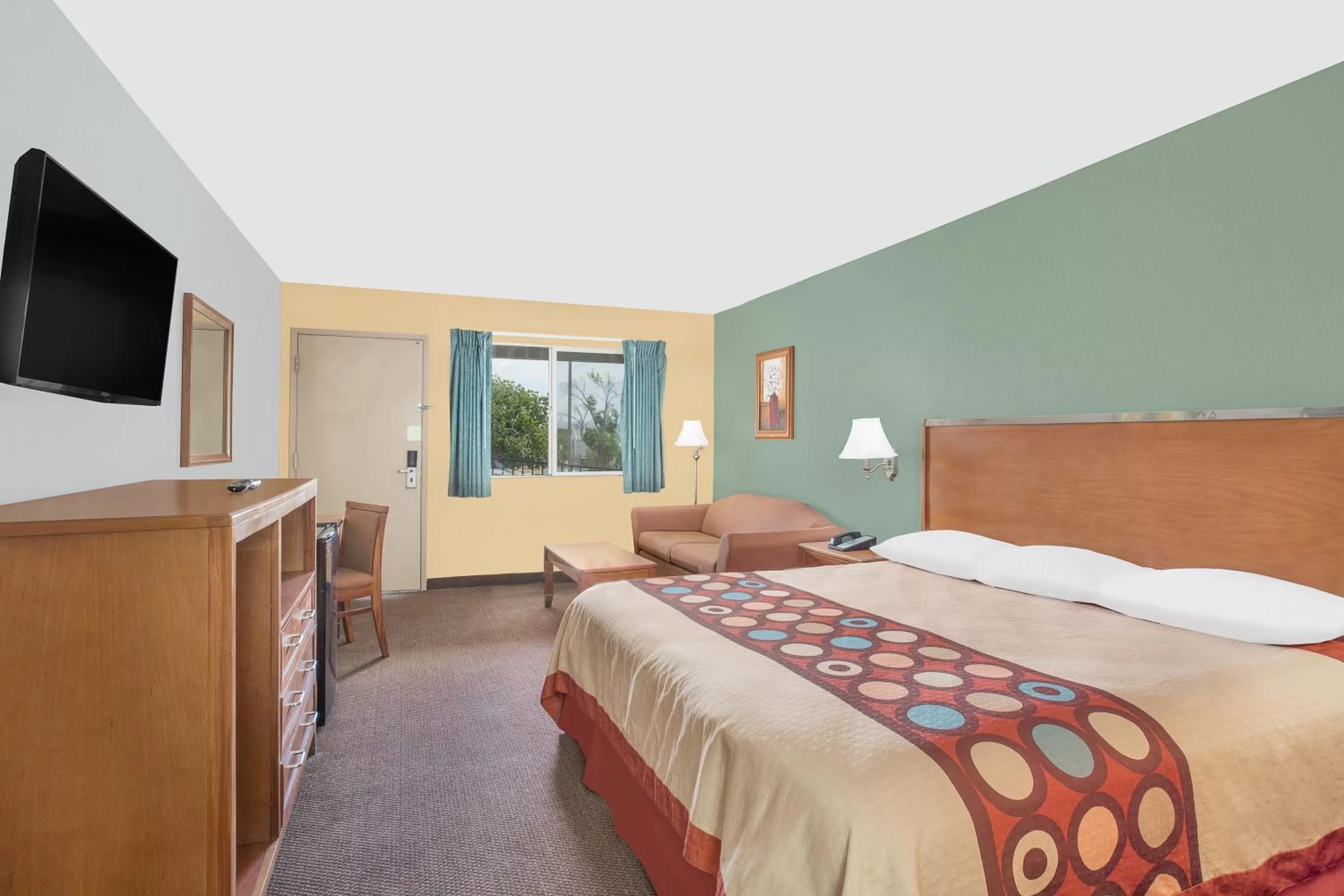 Day, Bed in Super 8 by Wyndham St. George UT