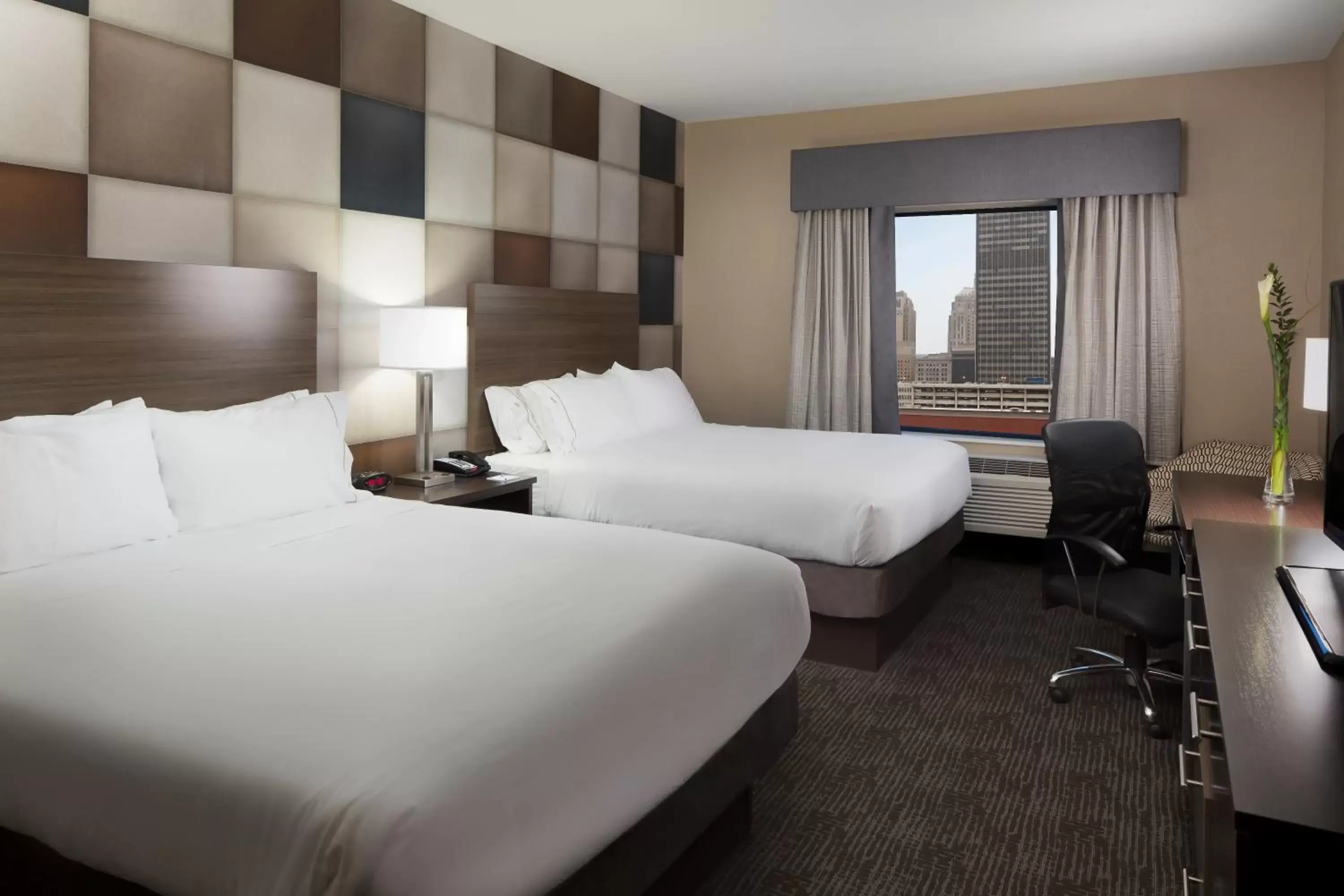 Bed in Holiday Inn Express & Suites Oklahoma City Downtown - Bricktown, an IHG Hotel