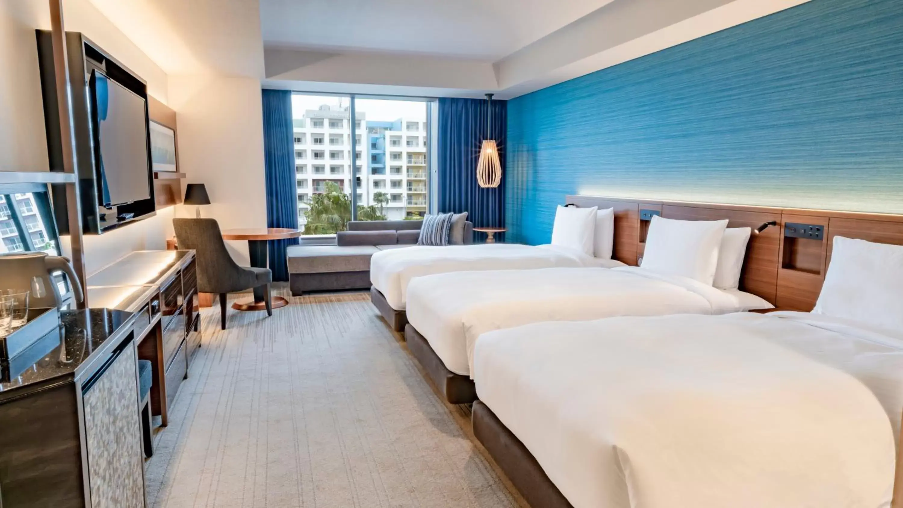 Photo of the whole room, Bed in Hyatt Regency Tokyo Bay Photo of the whole room, Bed in Hyatt Regency Tokyo Bay