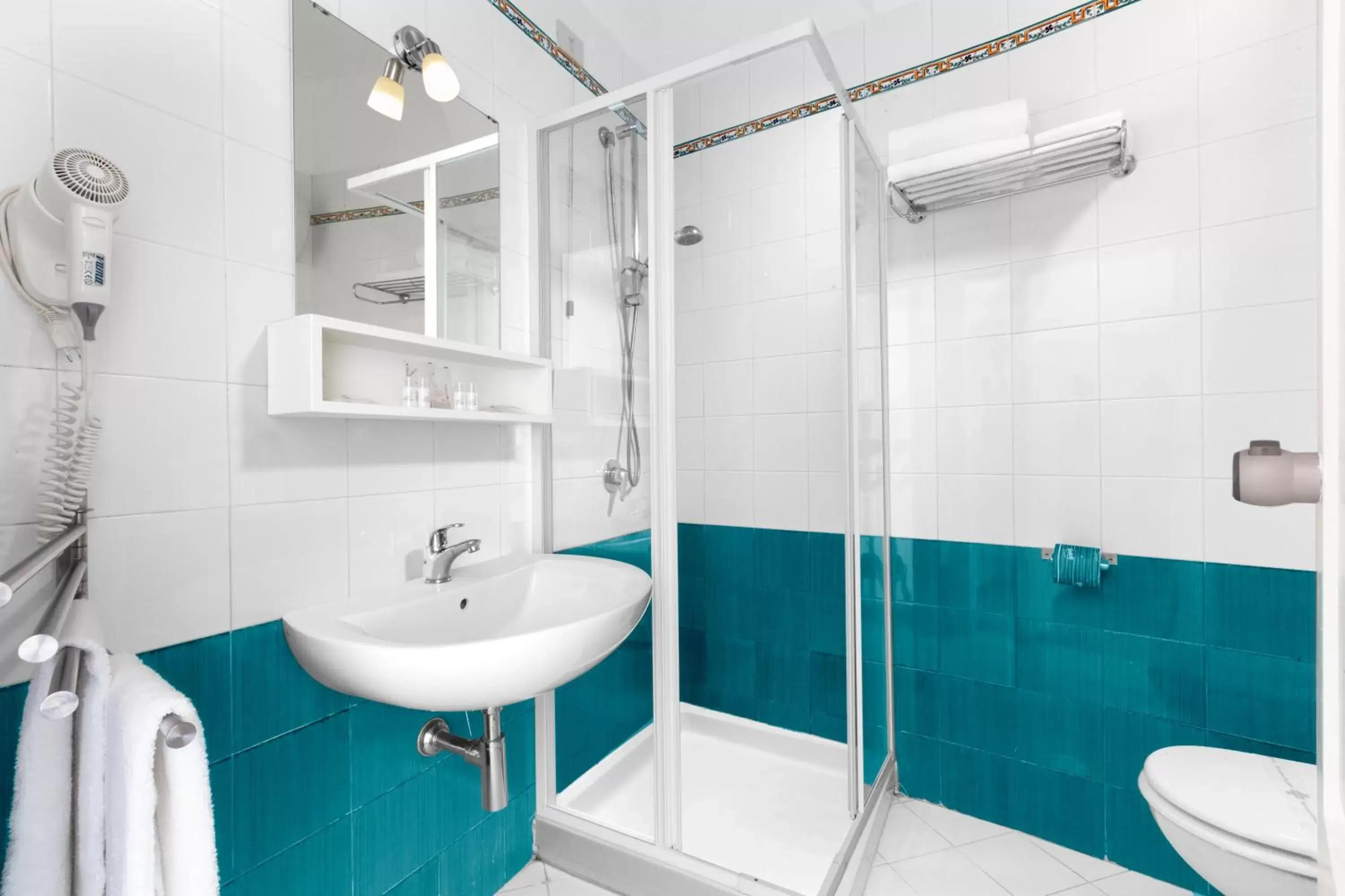 Shower in Hotel Herculaneum Shower in Hotel Herculaneum