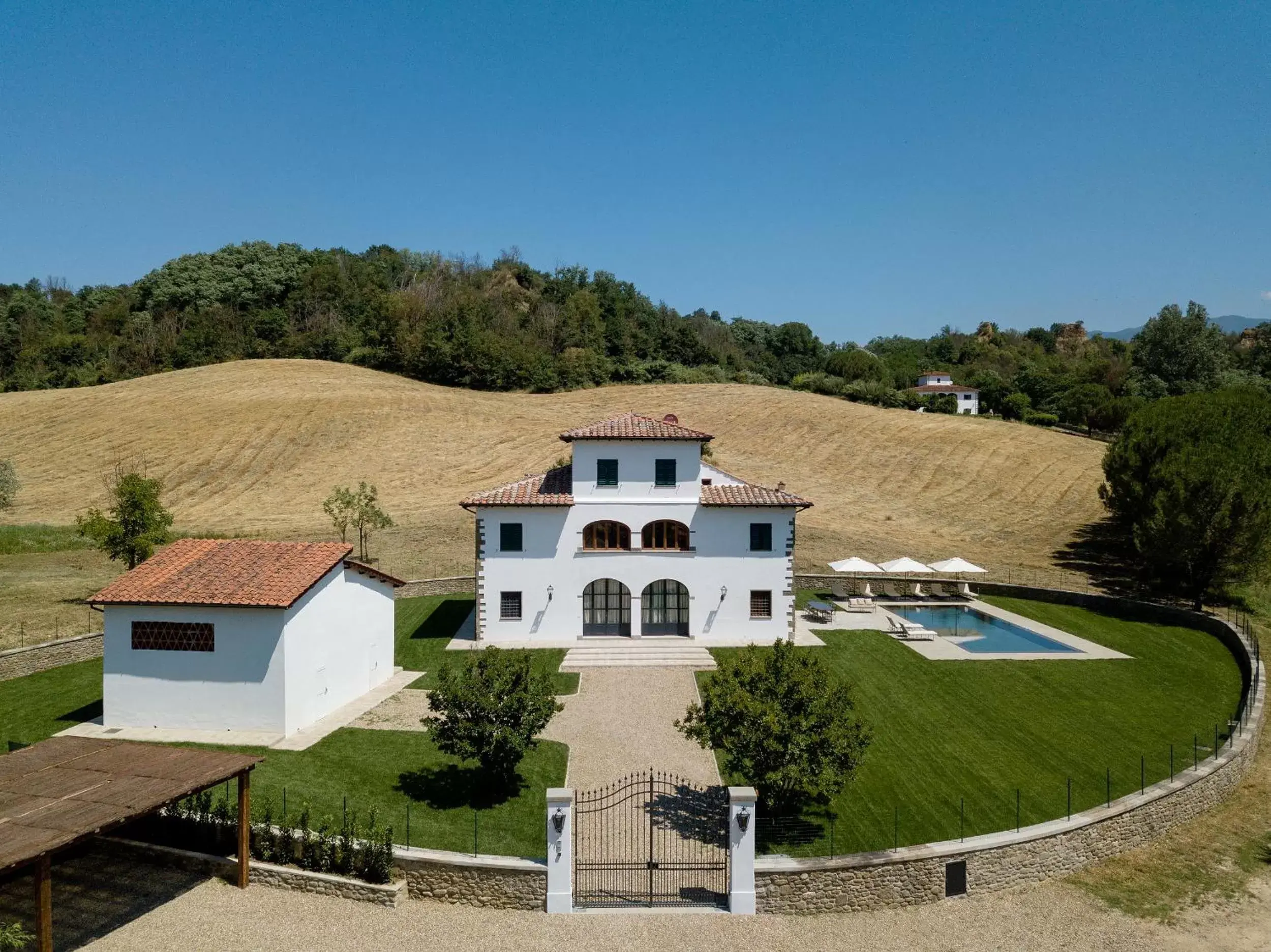 Property building, Bird's-eye View in VIESCA Suites & Villas Il Borro Toscana