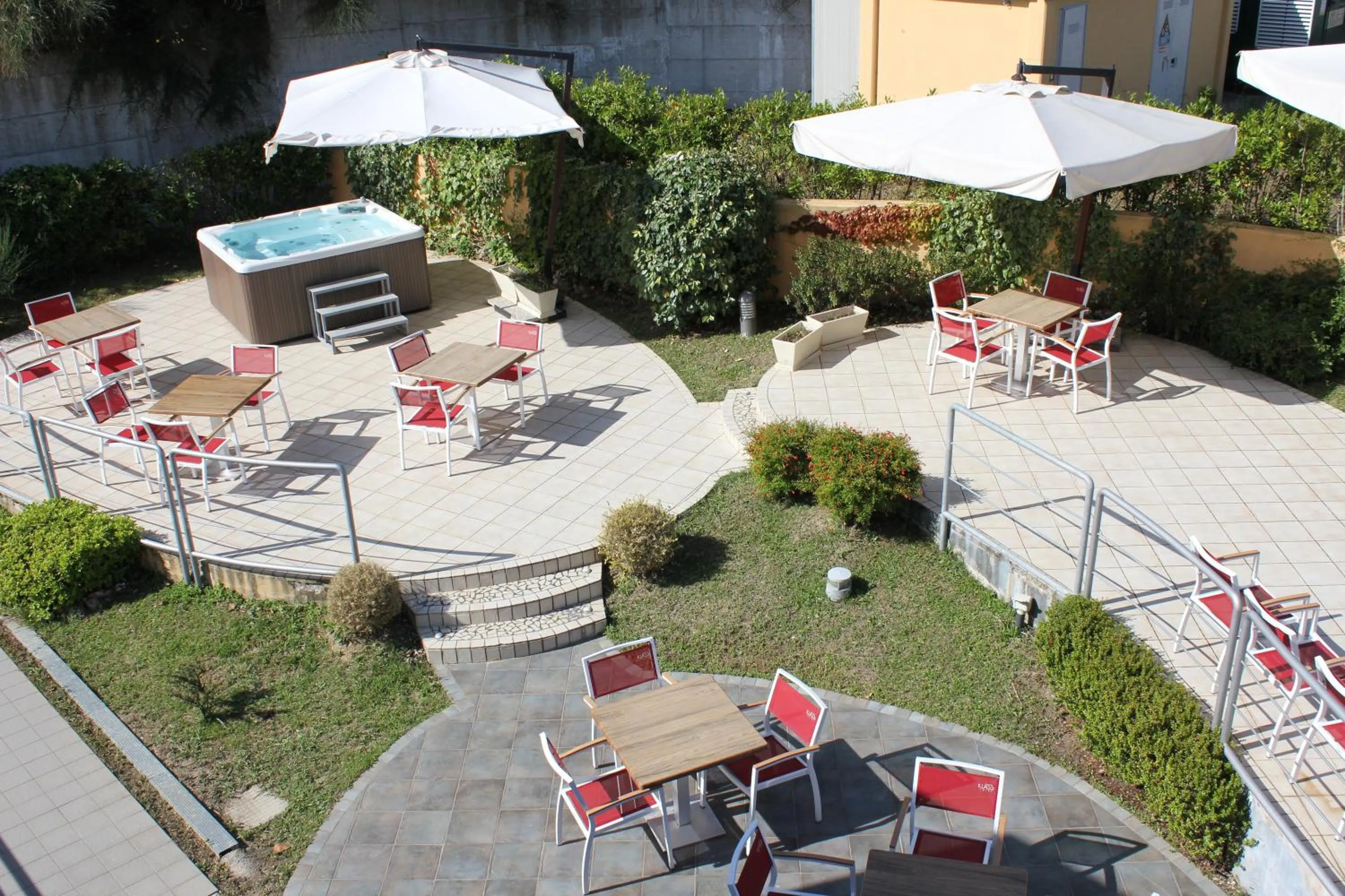 Swimming pool in Klass Hotel