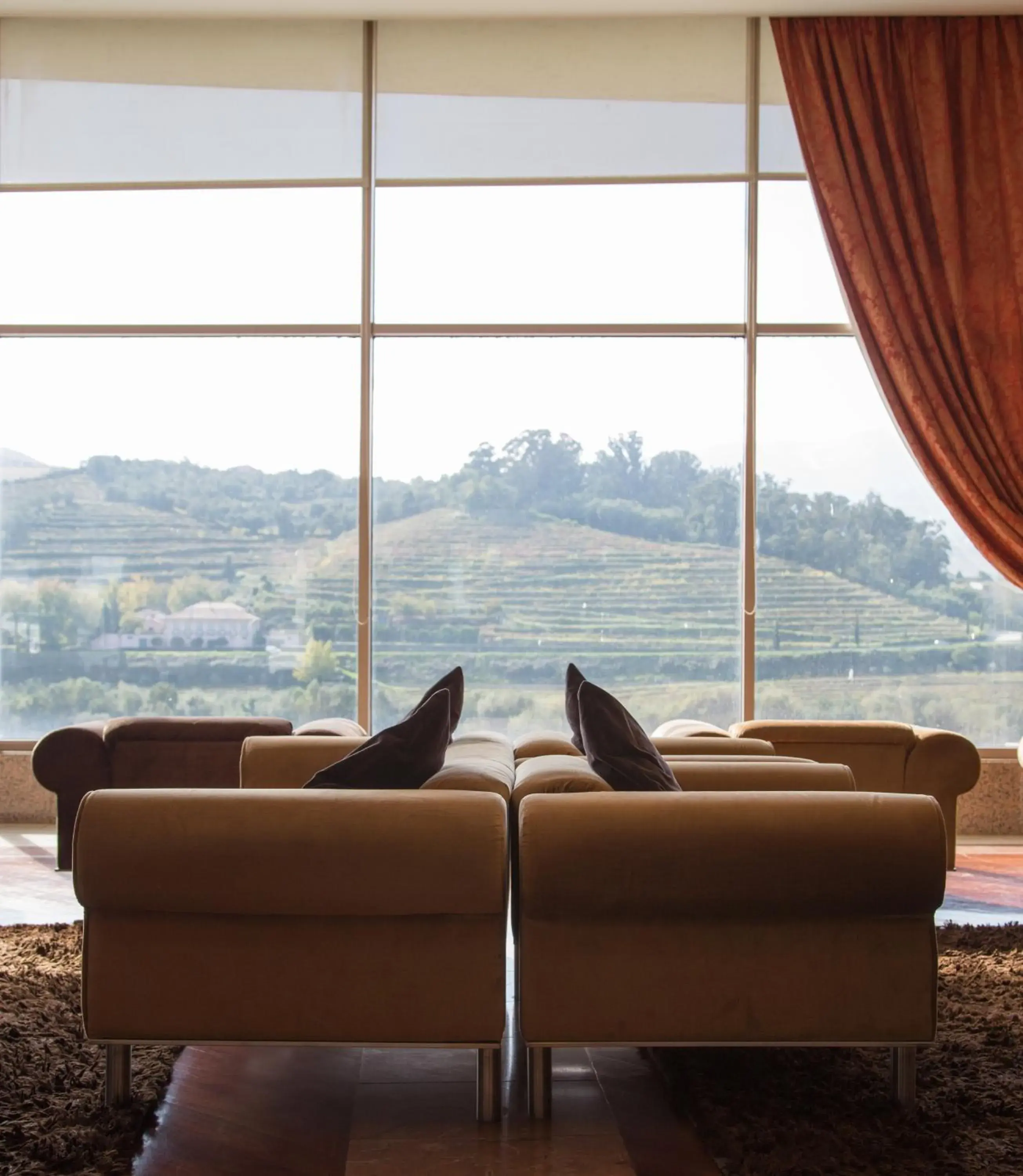 Communal lounge/ TV room in Hotel Regua Douro