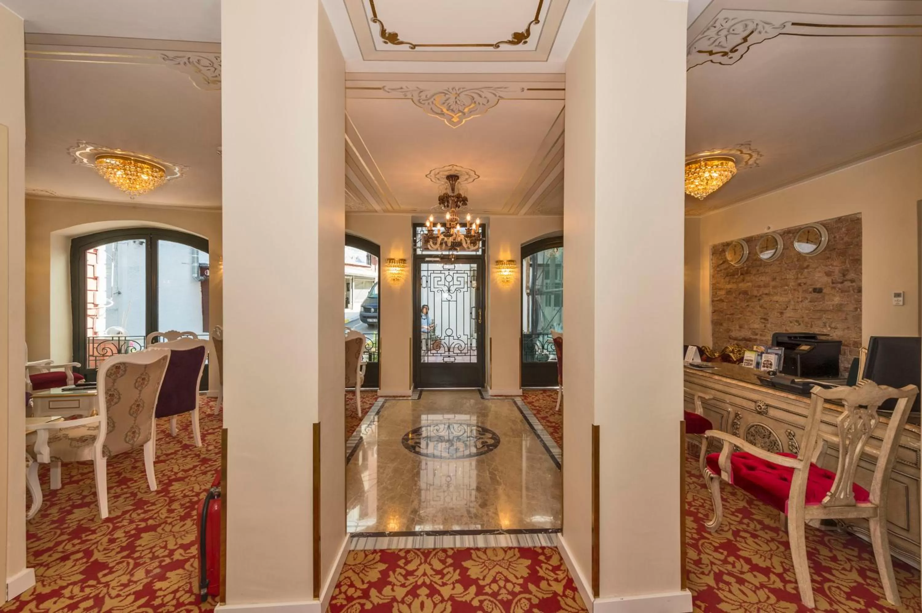 Lobby or reception in Galatower Hotel