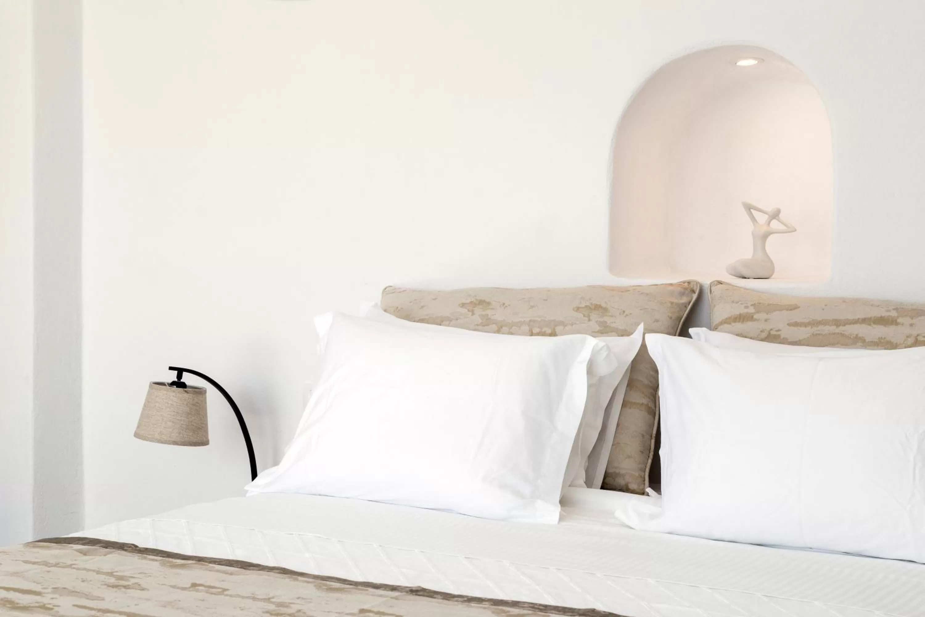 Bed in Adamant Suites