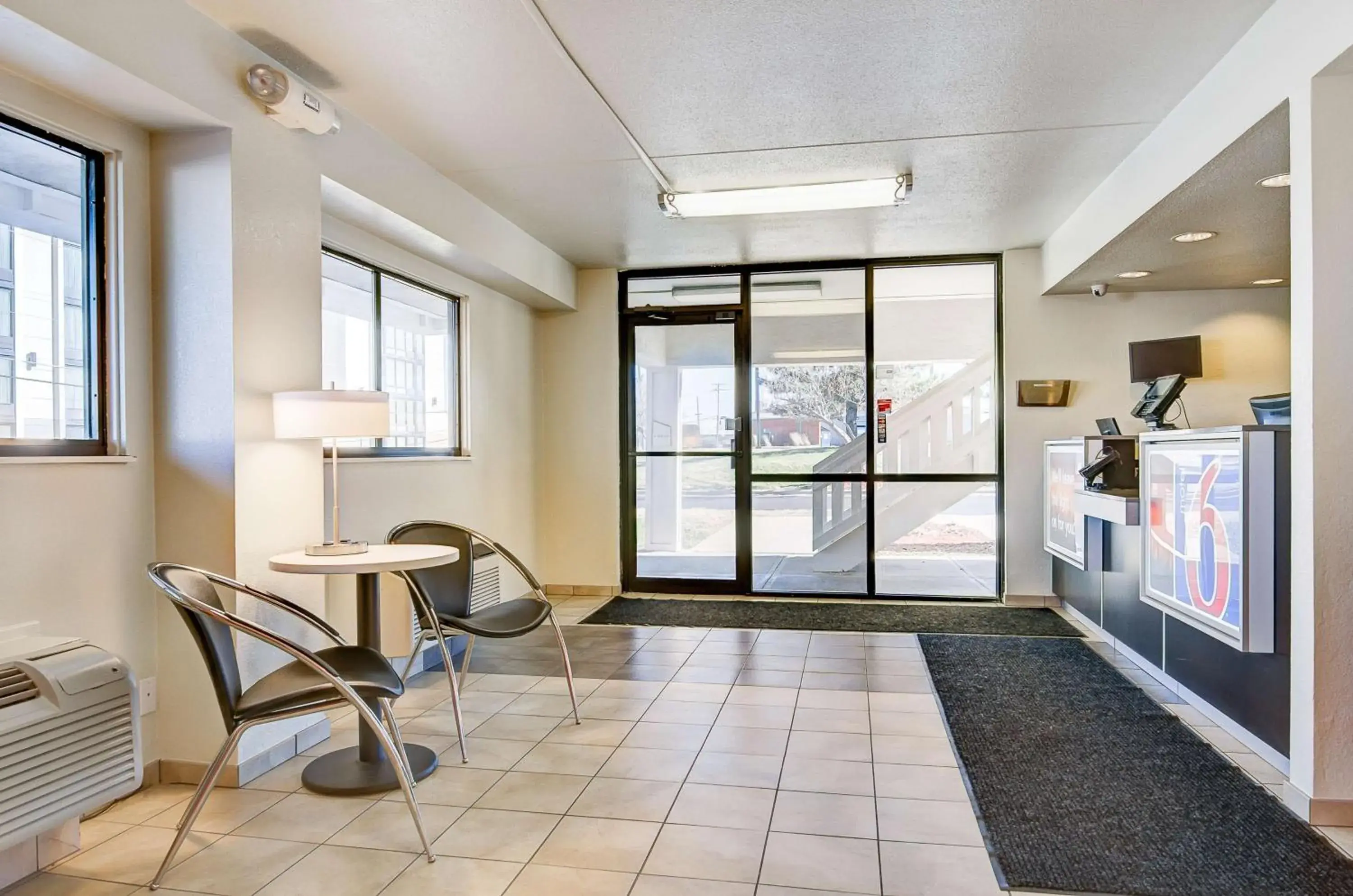 Lobby or reception in Motel 6-Springfield, MO - North Lobby or reception in Motel 6-Springfield, MO - North