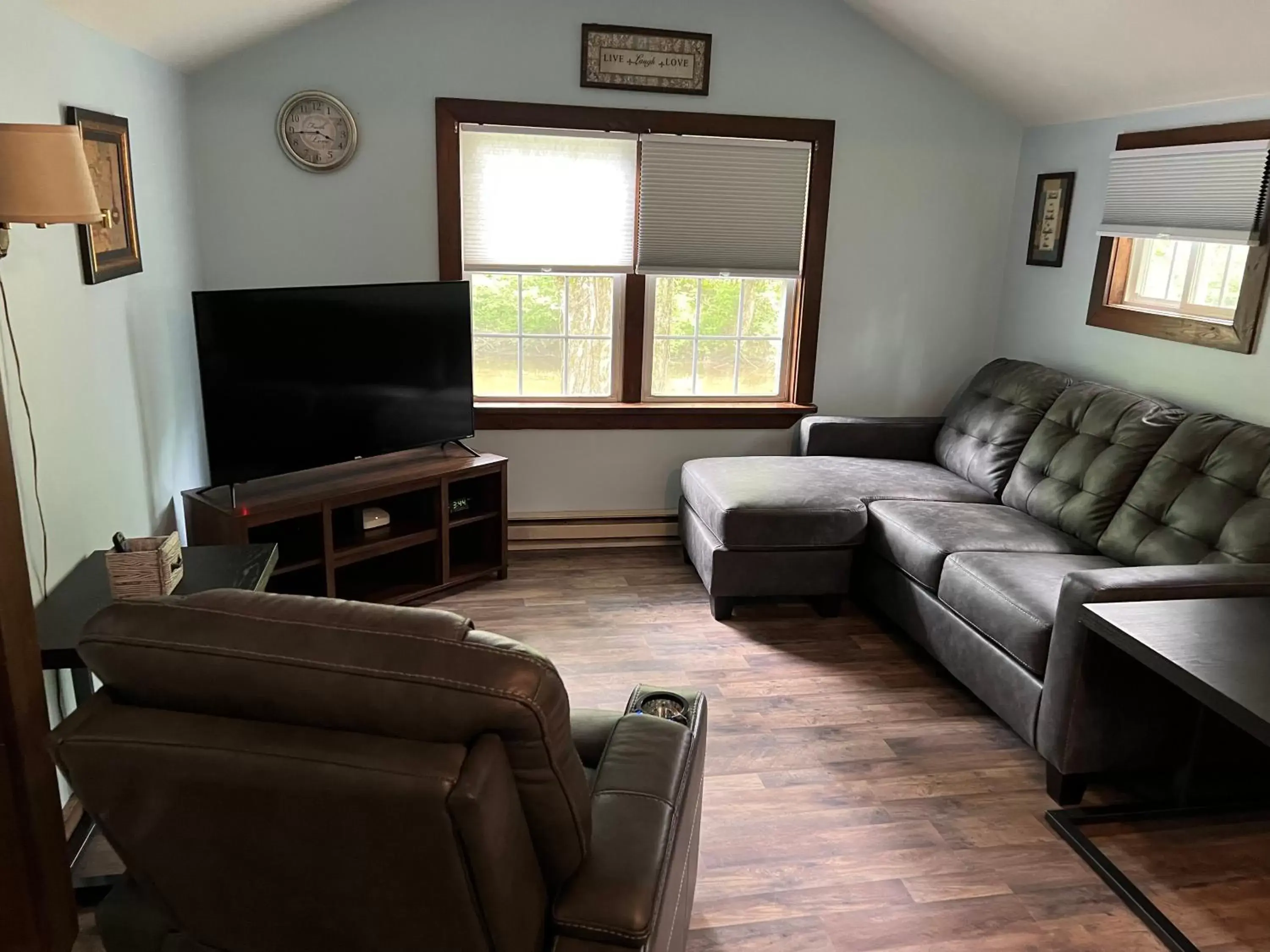 Living room, Seating Area in Echo Valley Cottages