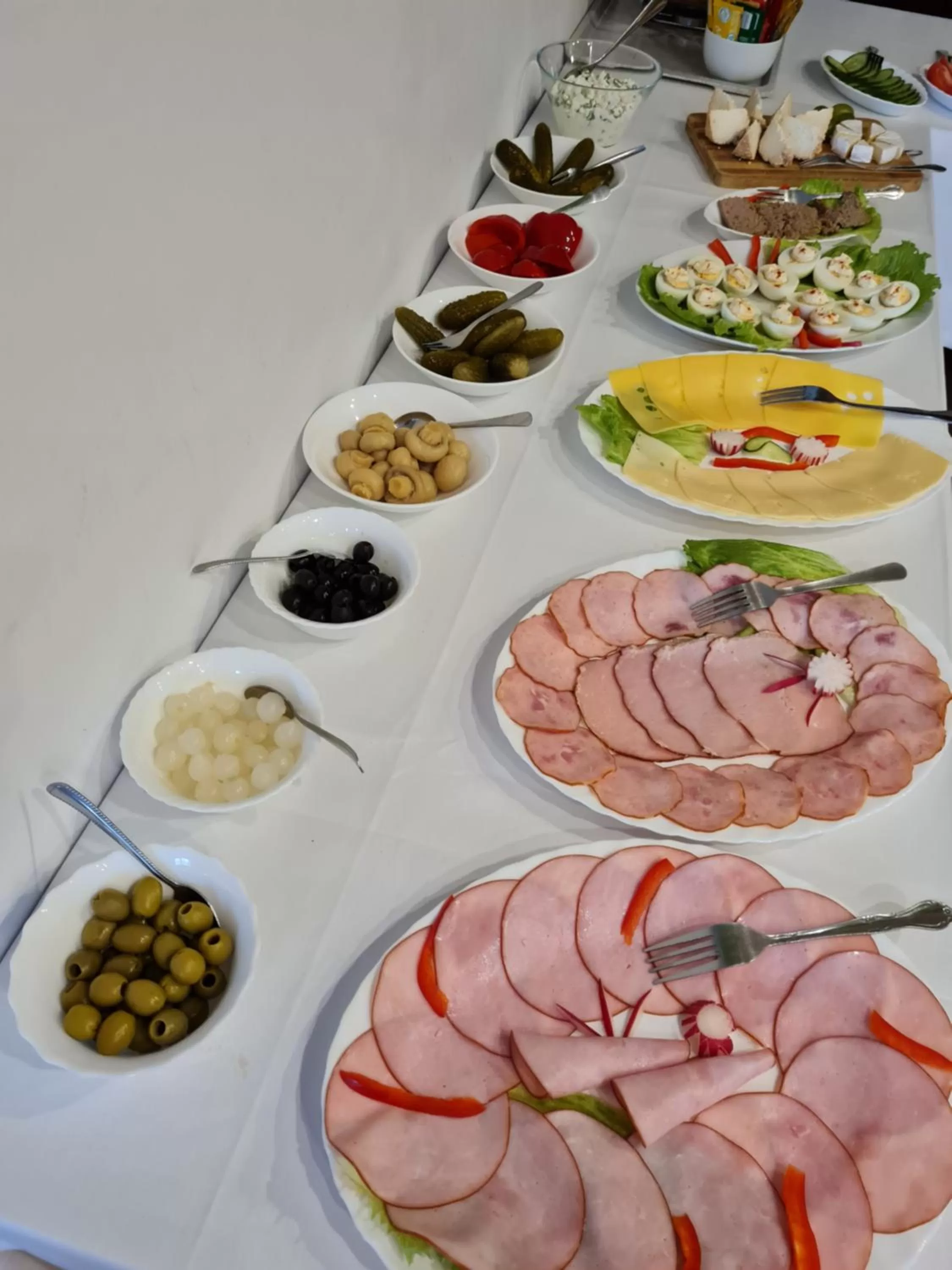 Buffet breakfast in EndHotel Bielany Wroclawskie