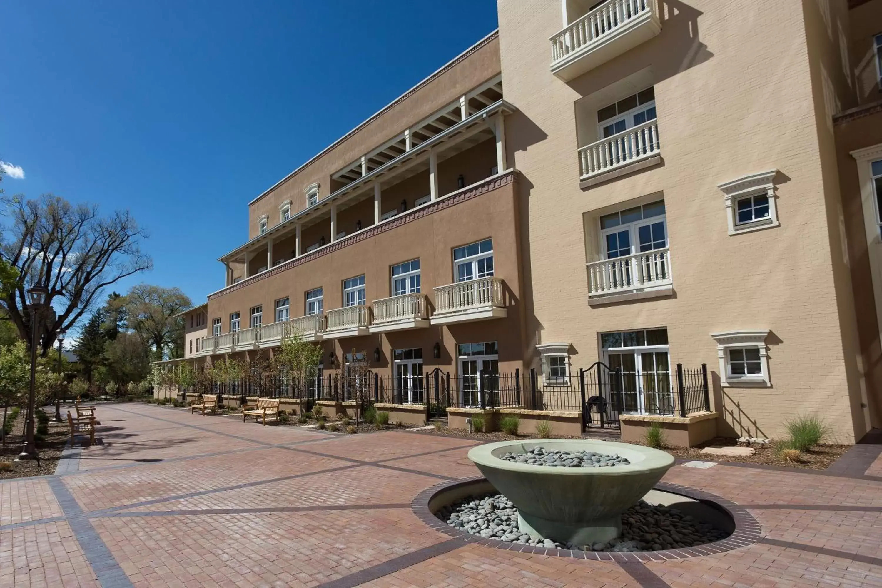 Property building in Drury Plaza Hotel in Santa Fe